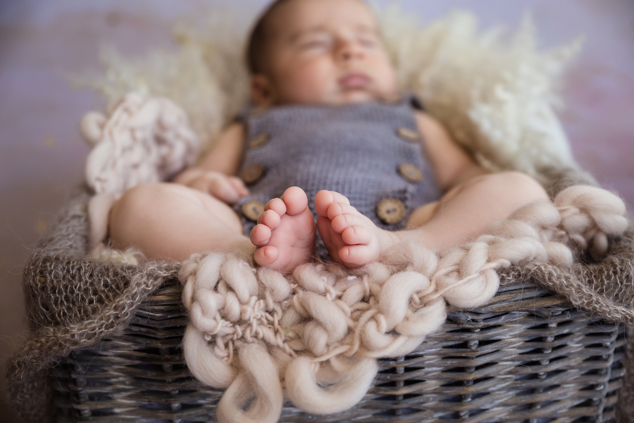 НОВОРОЖДЕННЫЕ