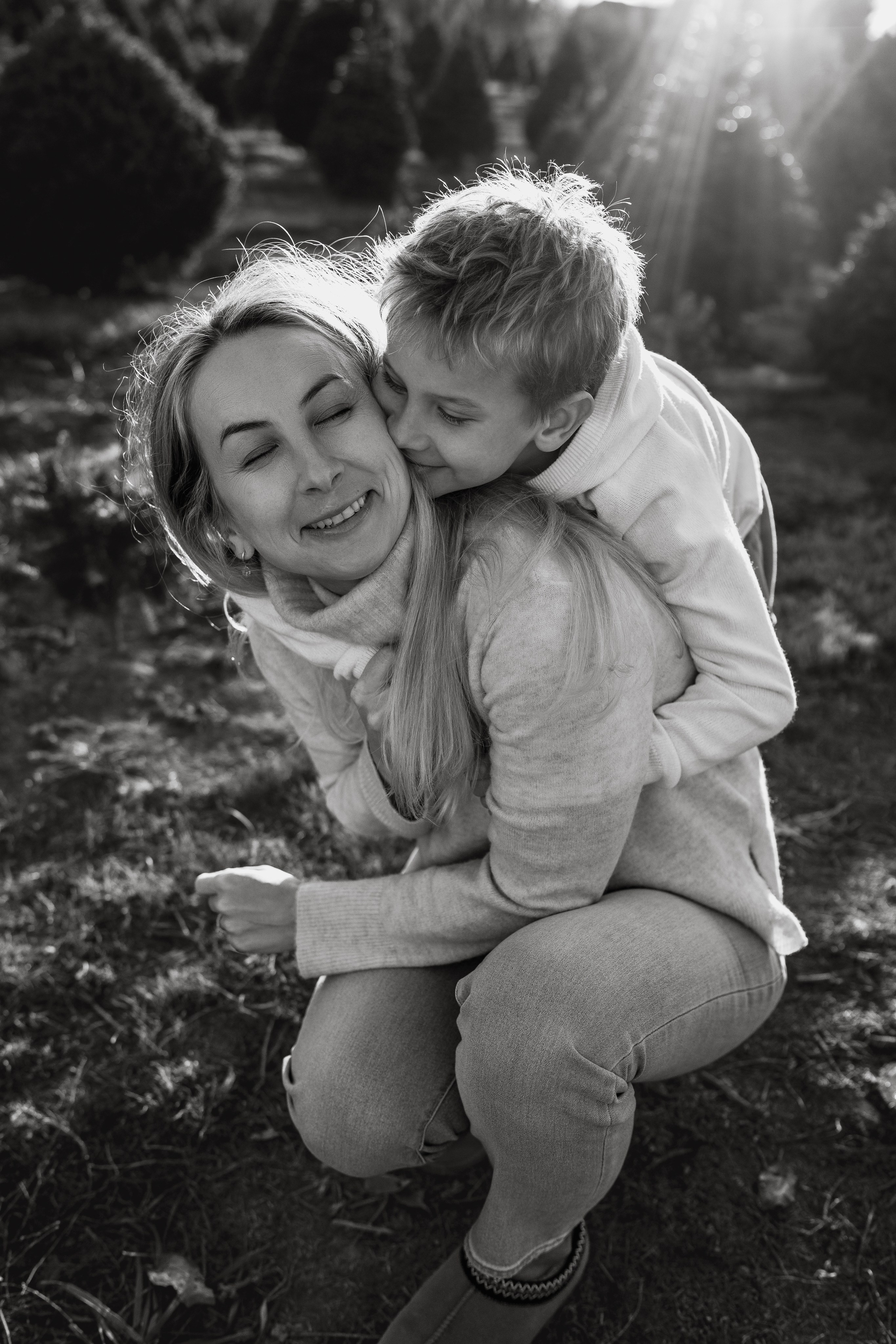 Christmas Farm Family Photoshoot – Magical Holiday Memories. Alisa Tant — Family and newborn photographer Bucks County, Montgomery county, Philadelphia, NJ