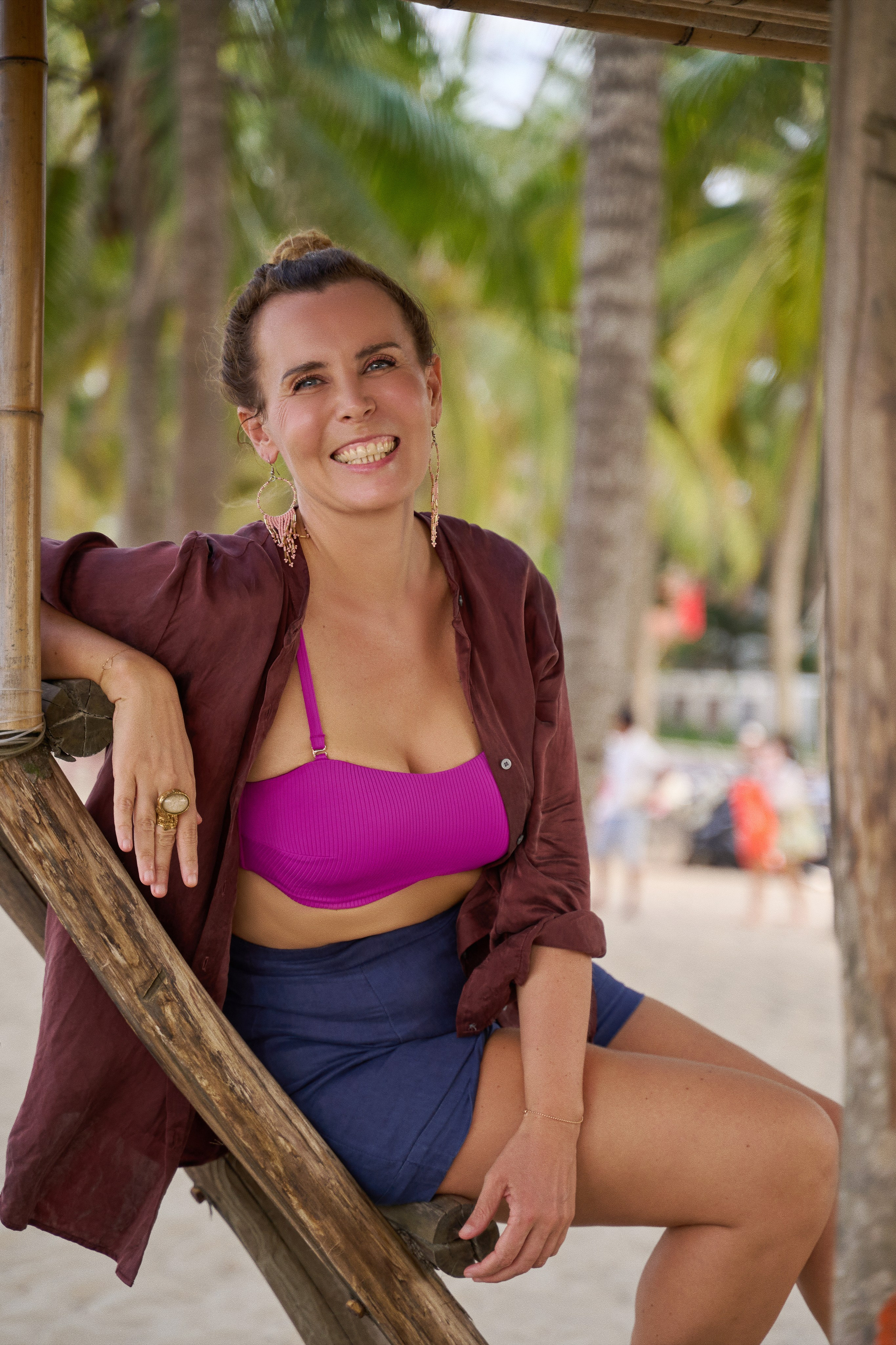 Photographer in Hoi An — Veronika Guzenko. Natural photoshoots for couples, families and solo travelers. Book your shoot today