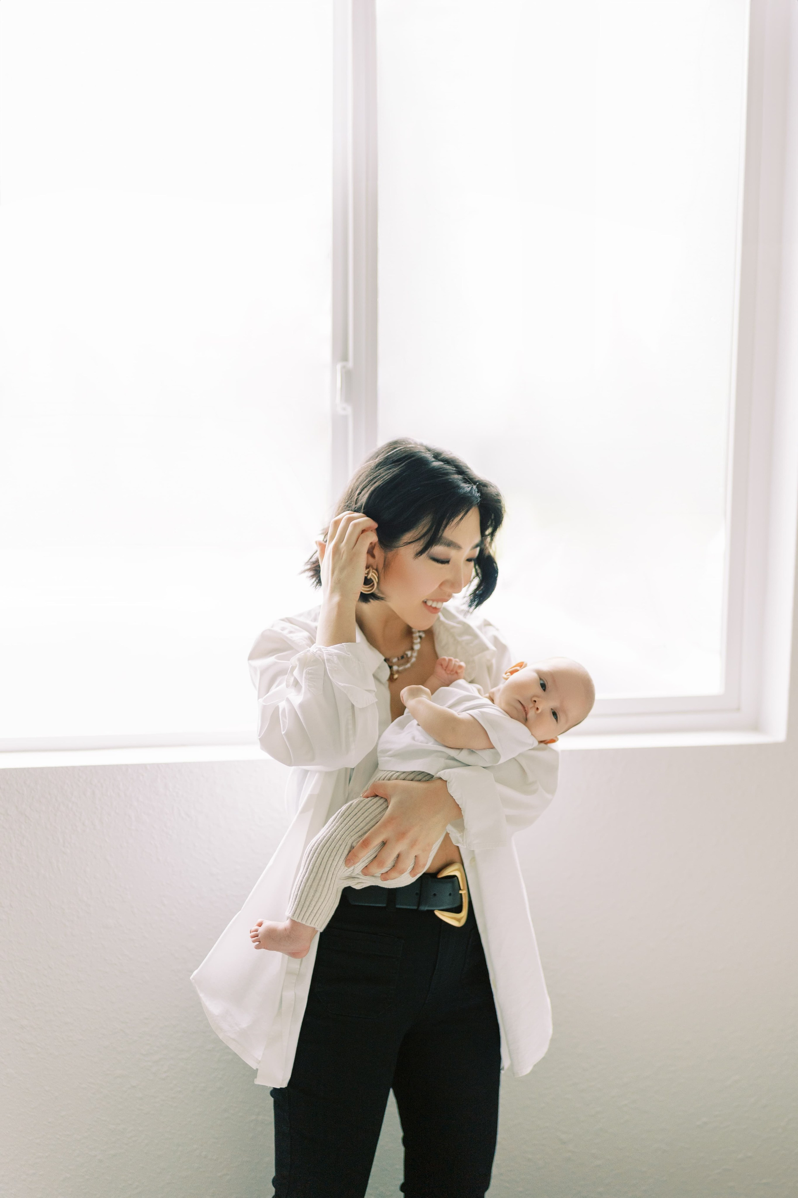 Family photoshoot. Vlad & Viktoria and baby. February 2024. EVAN ARISTOV WEDDING PHOTOGRAPHY — Seattle Wedding Photographer