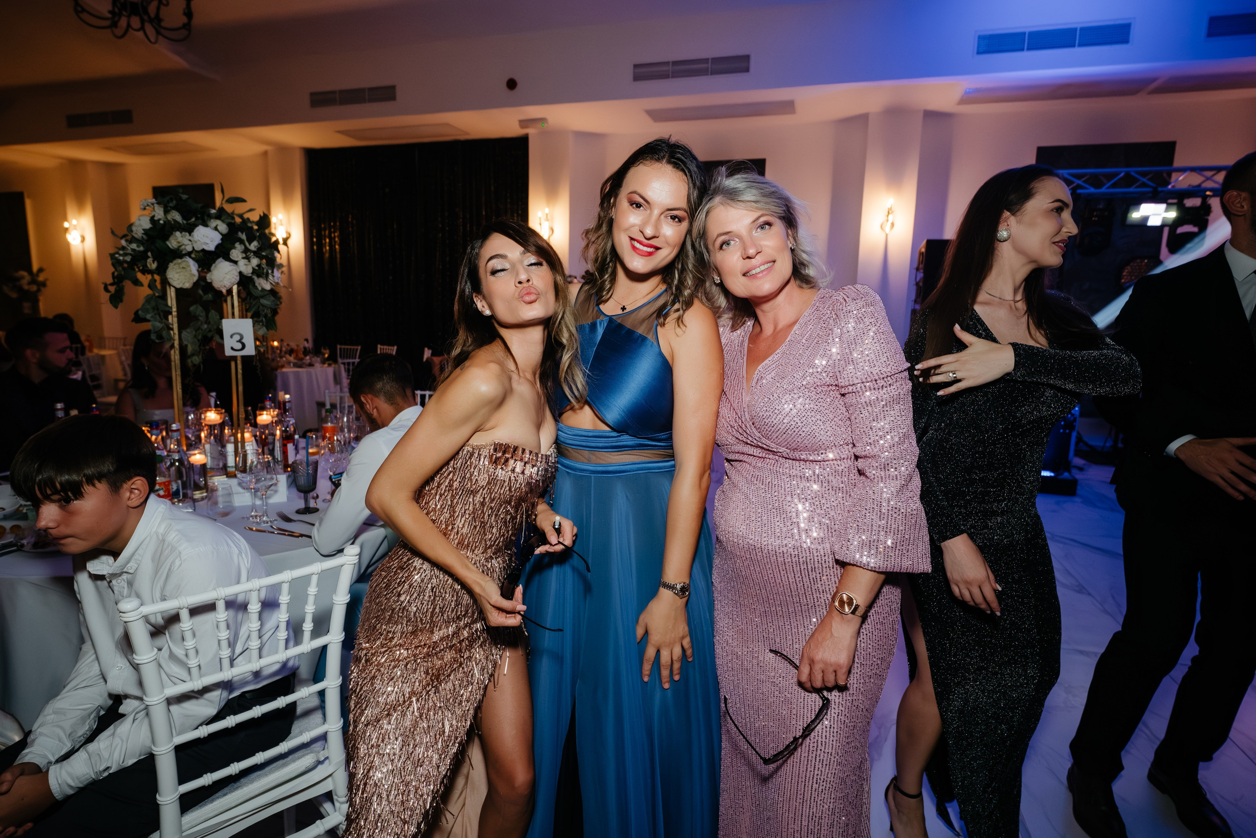 Povestea de nuntă a lui Anca și Dragoș în Bacău | Fotografie de Eveniment. Raw Studio. Fotograful tau de nunta!