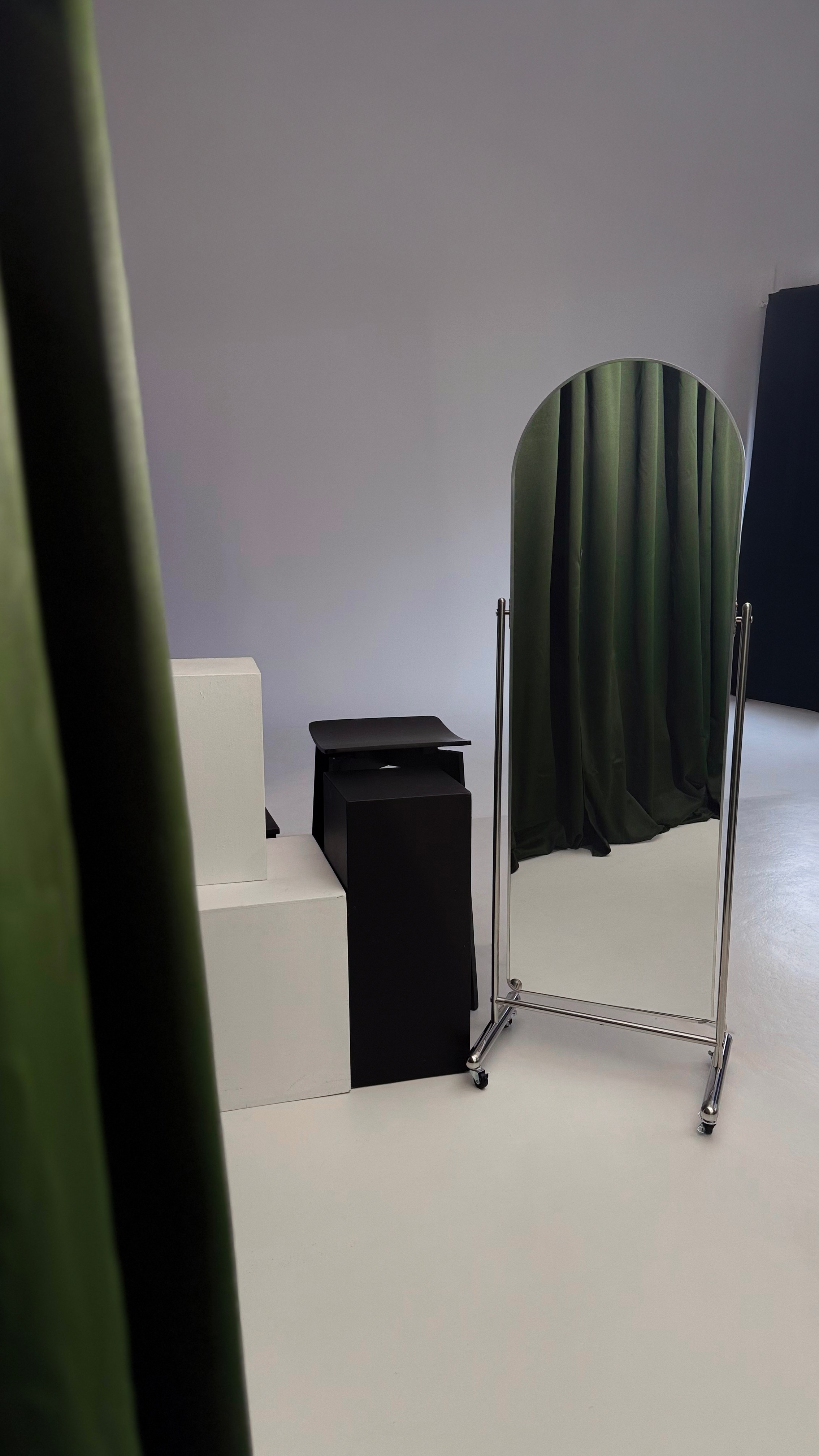 Equipment & Props. Photo studio Aesthetic Space. Rental studio from 1 hour