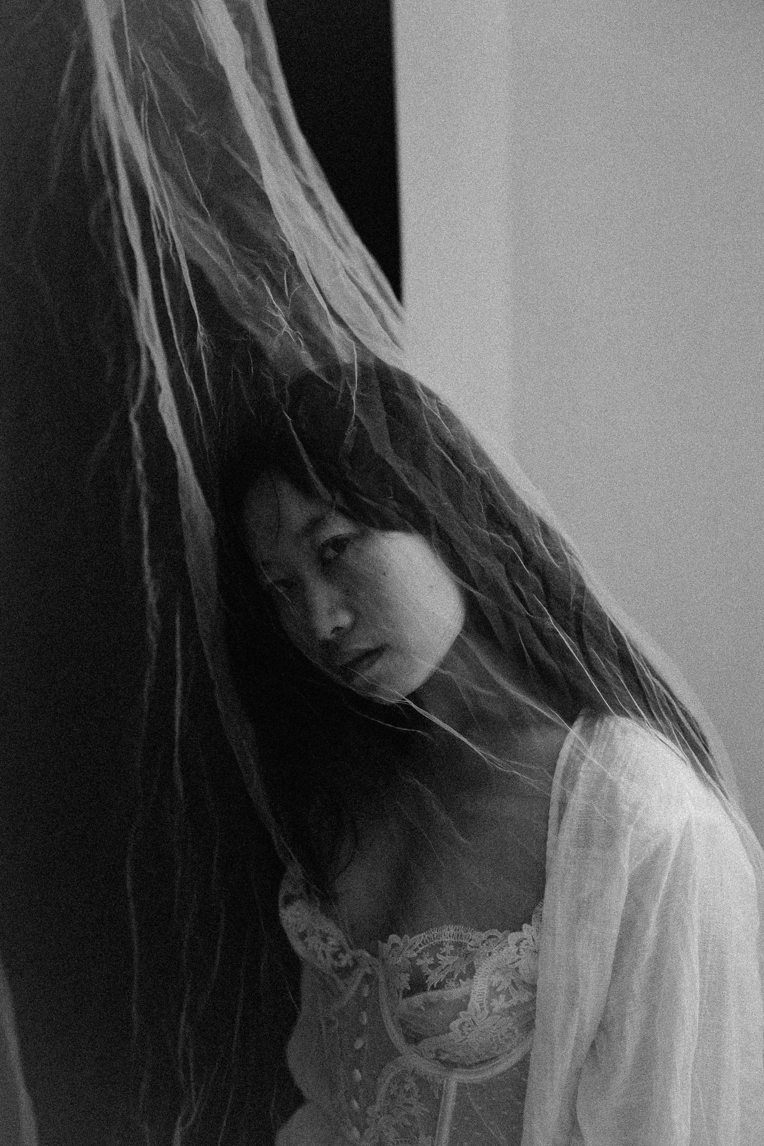 Individuale e coppie. Svitlana Miahka fotografa a Genova