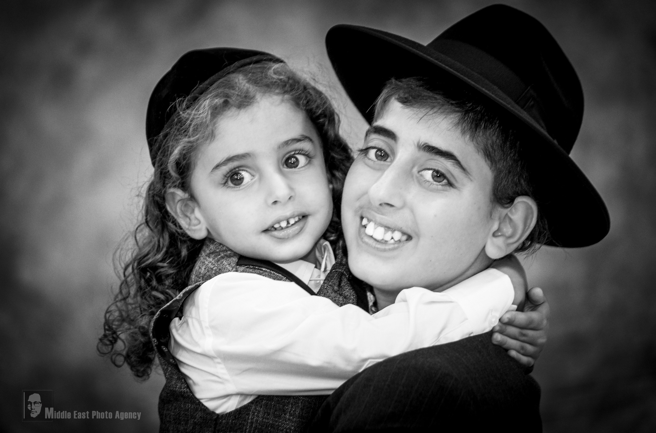 Middle East Photo Agency — Photography & Event Magnets — סוכנות צילום והדפסת מגנטים לאירועים