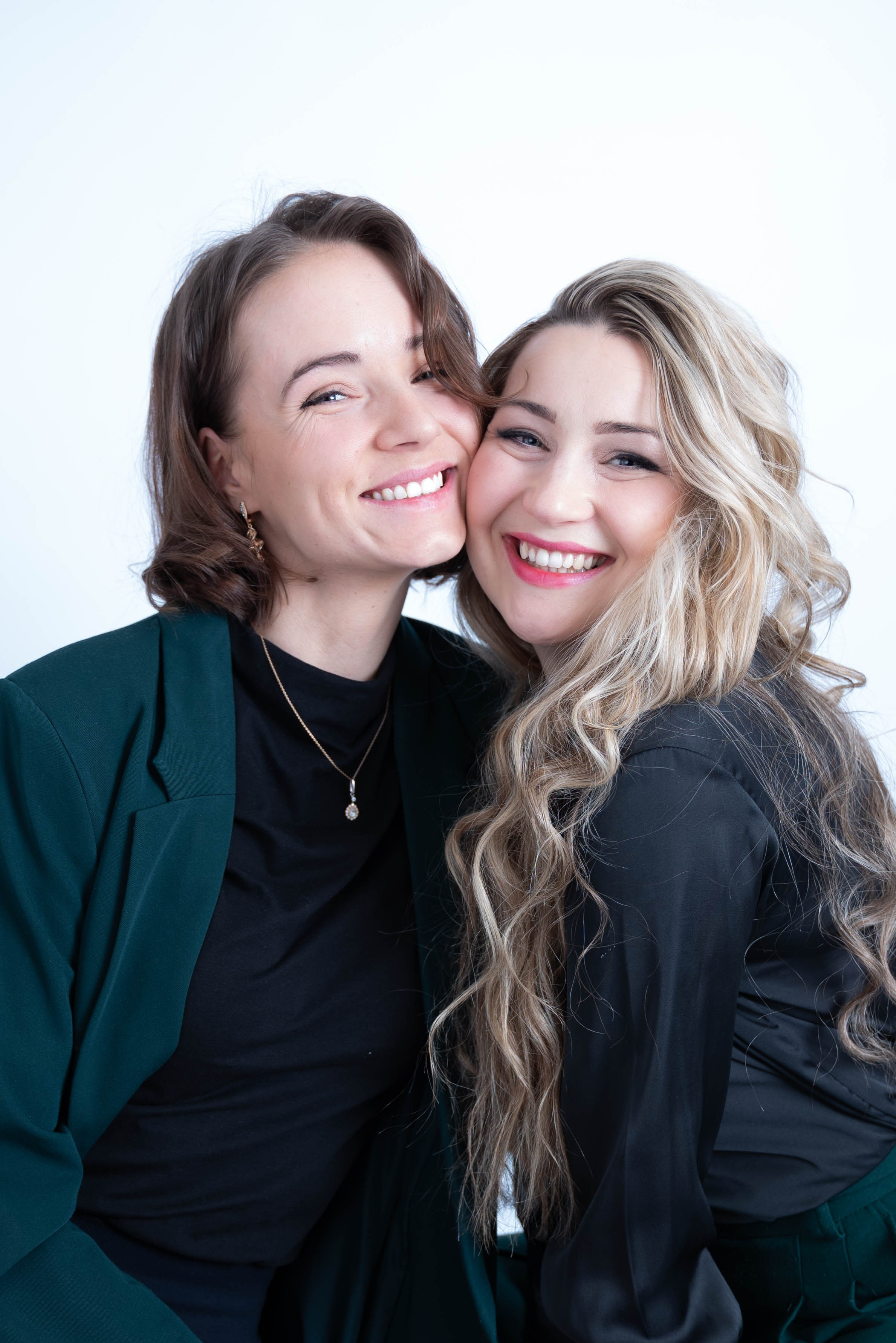 Portreed (PORA Fotograafia). Portree-, pere- ja ettevõtmiste fotograaf Tallinnas Miina Arop-Priidik