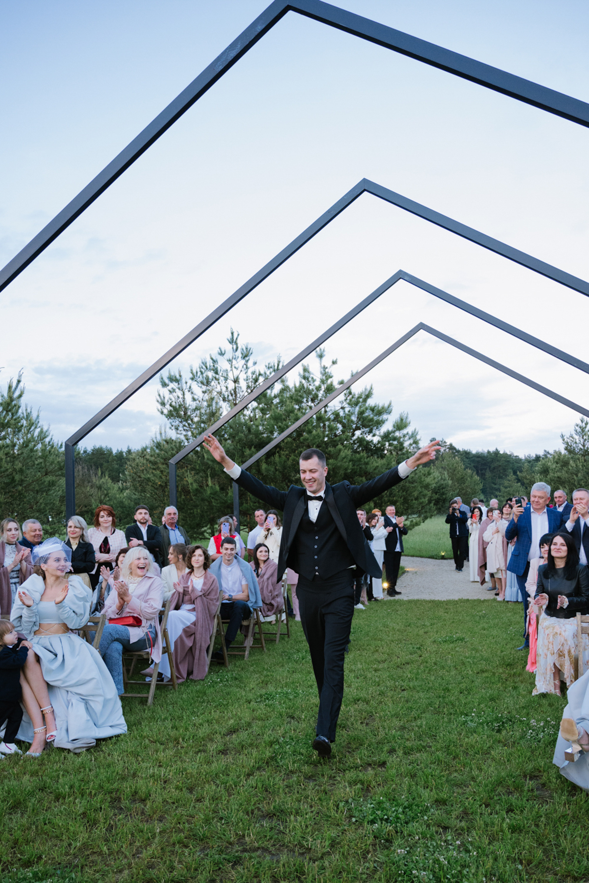 a man in a tuxed suit