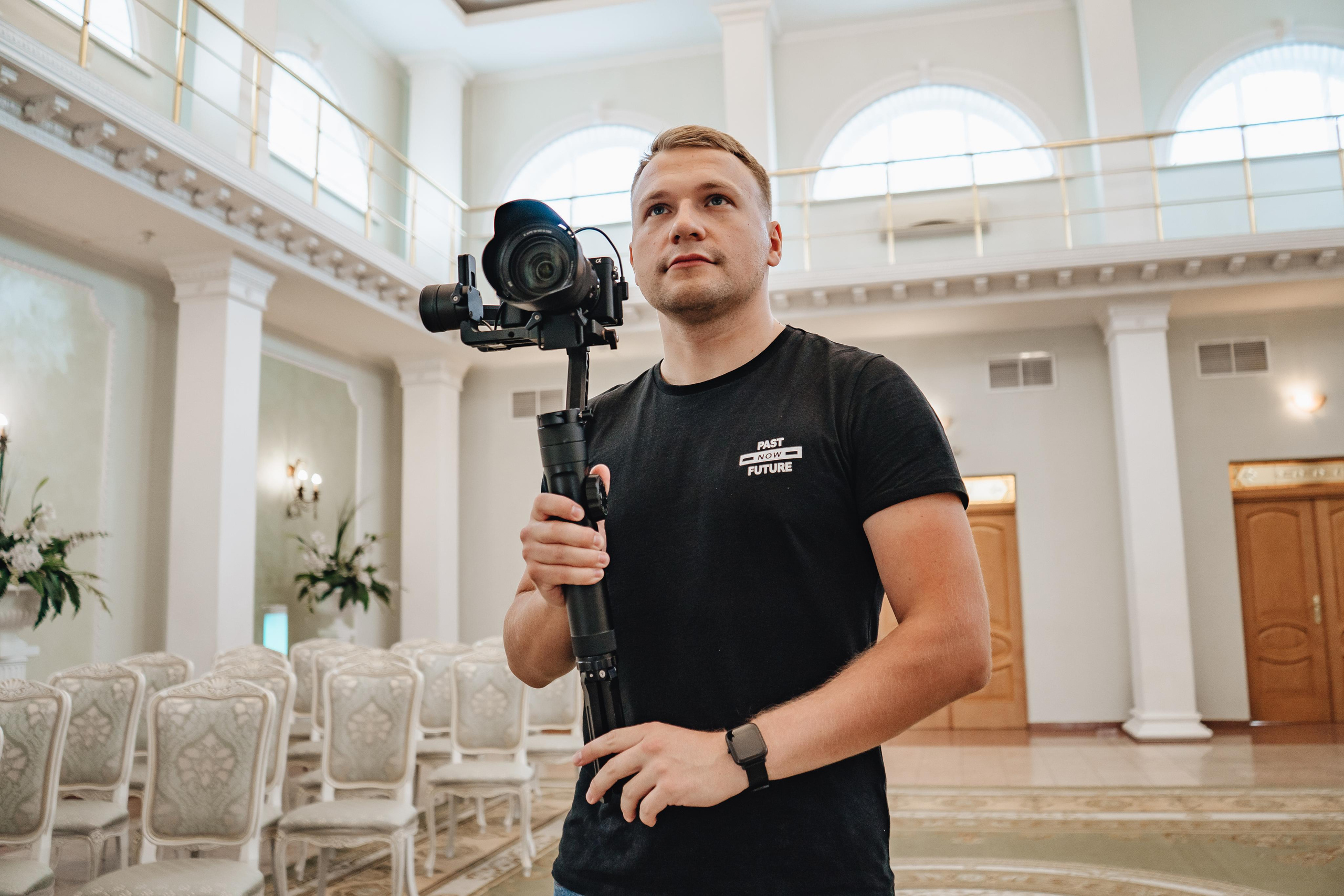 Videographer photographer Denis Moiseev in St. Petersburg and Moscow