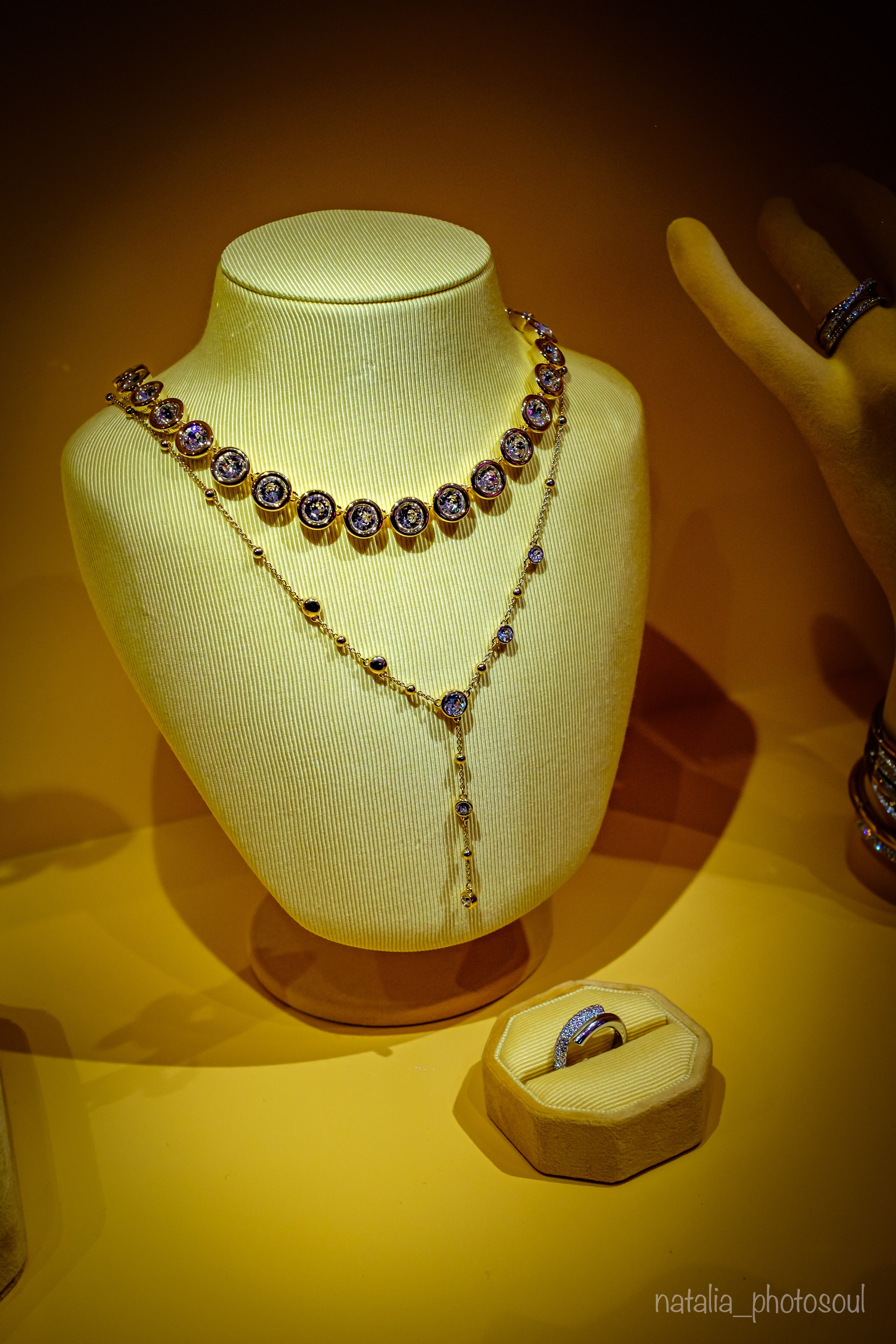 SWAROVSKI MASTERS OF LIGHT FROM VIENNA TO SEOUL. Photographer in Seoul Dobrokvashina Natalya