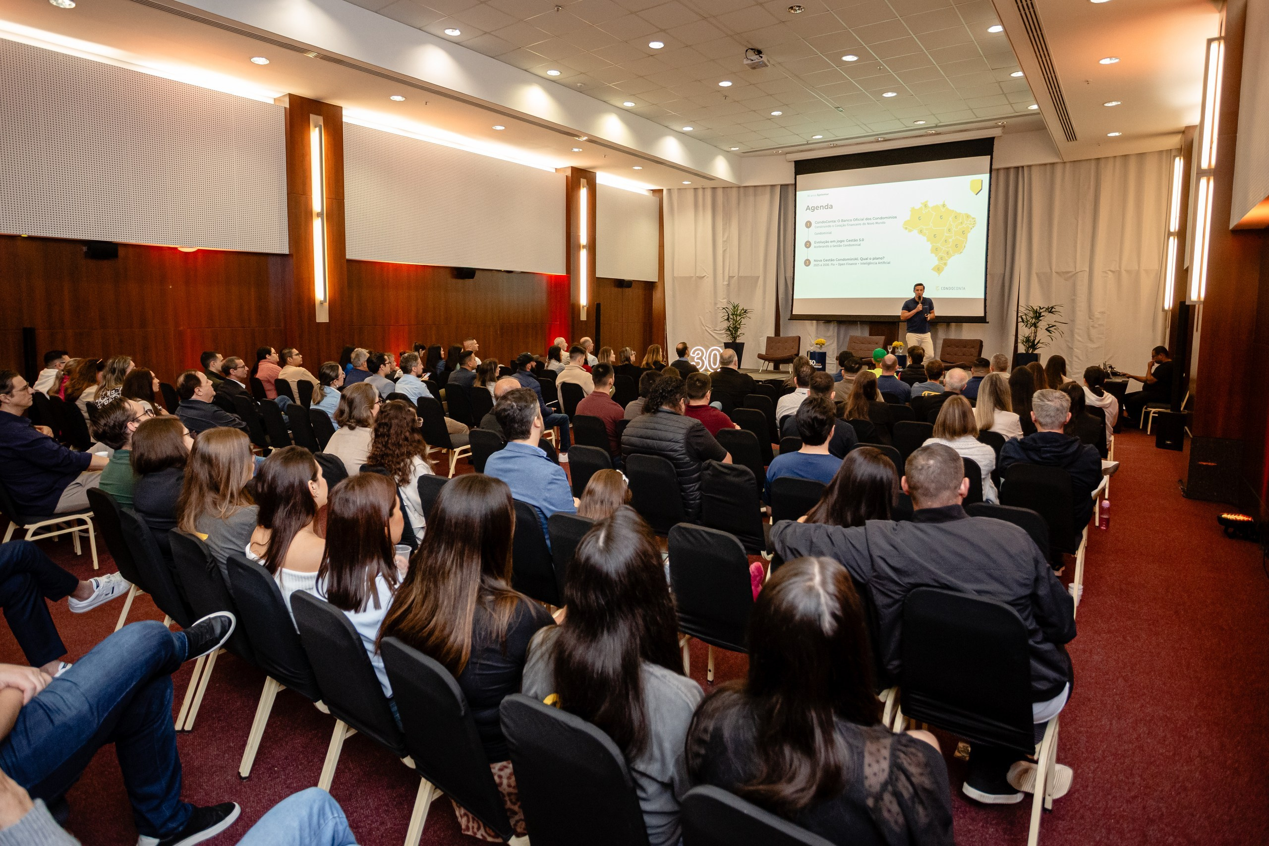 Fotografia de evento Corporativo de 30 Anos da Systemar em Balneário Camboriú — Santa Catarina