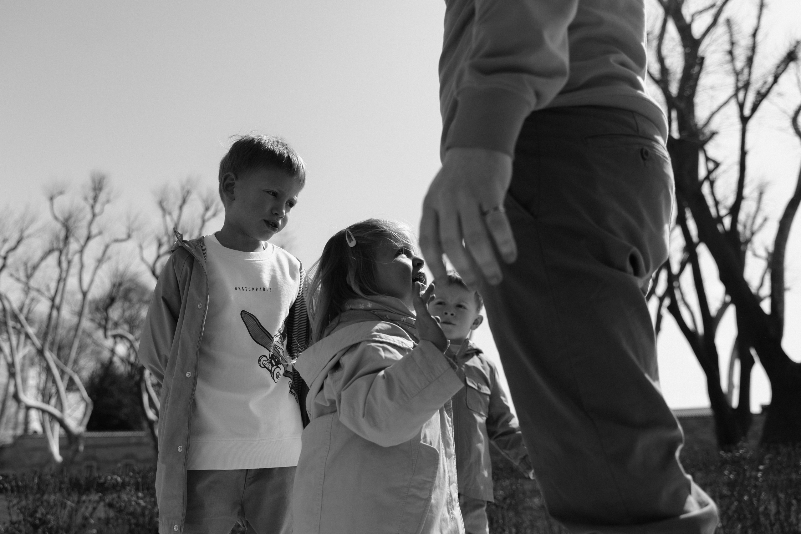 Family walk in the center of Istanbul. Aesthetic & Lifestyle photographer in Da Nang, Vietnam