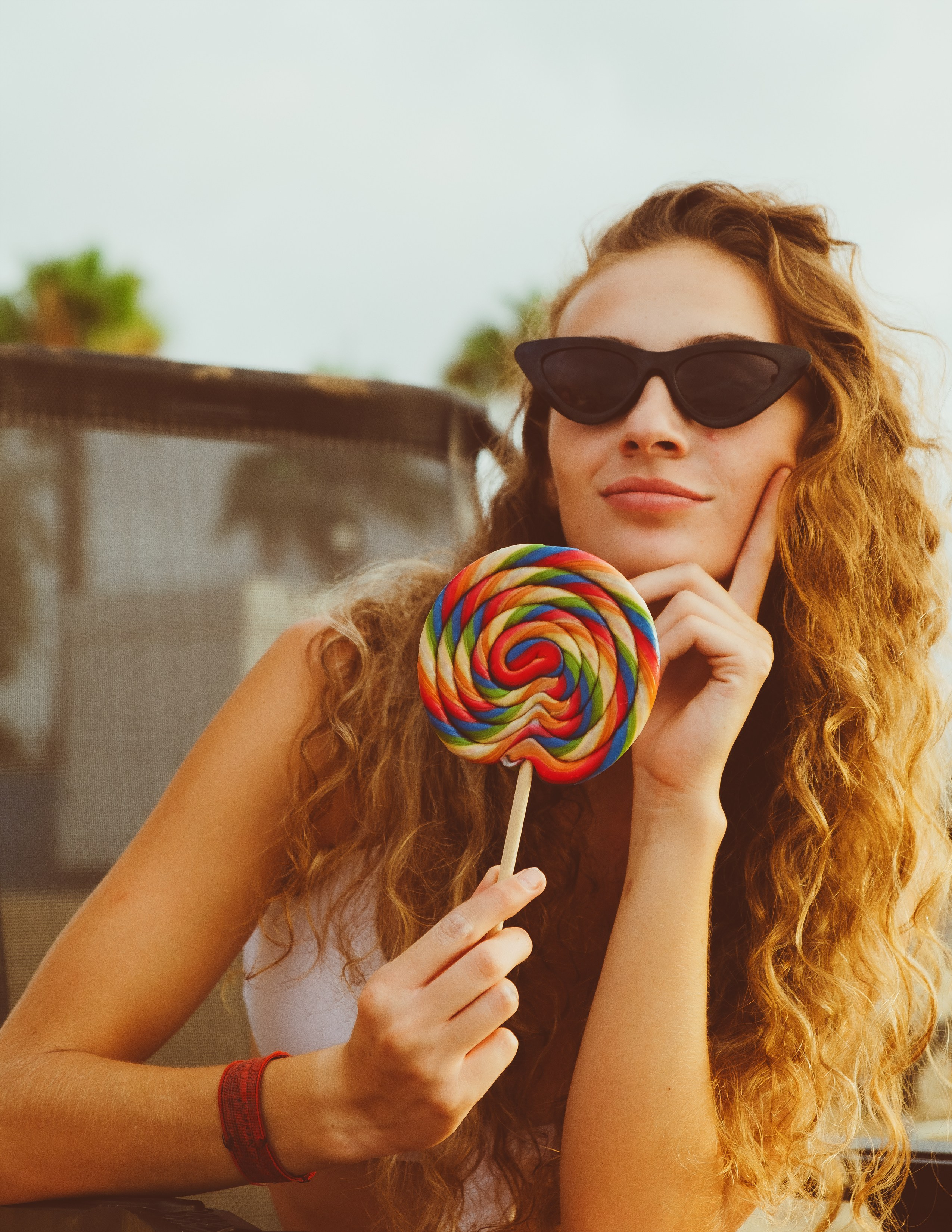 Beetlejuice на море: Экспериментальная фотосессия с цирковыми артистами — Фотограф Андрей Луковников