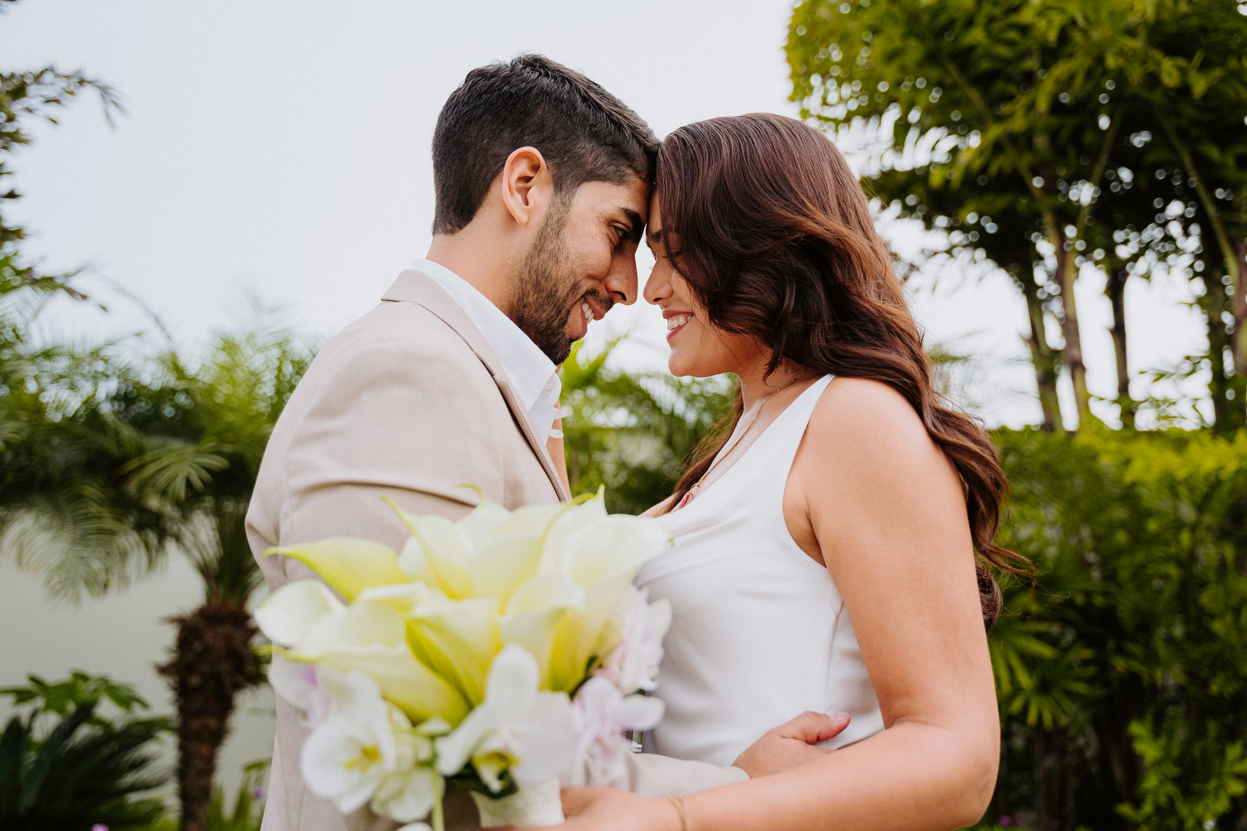 Fotógrafo de Bodas en Lima | Ronhy Altamirano. Fotografía narrativa y cinematográfica para bodas, quinceañeras y eventos exclusivos