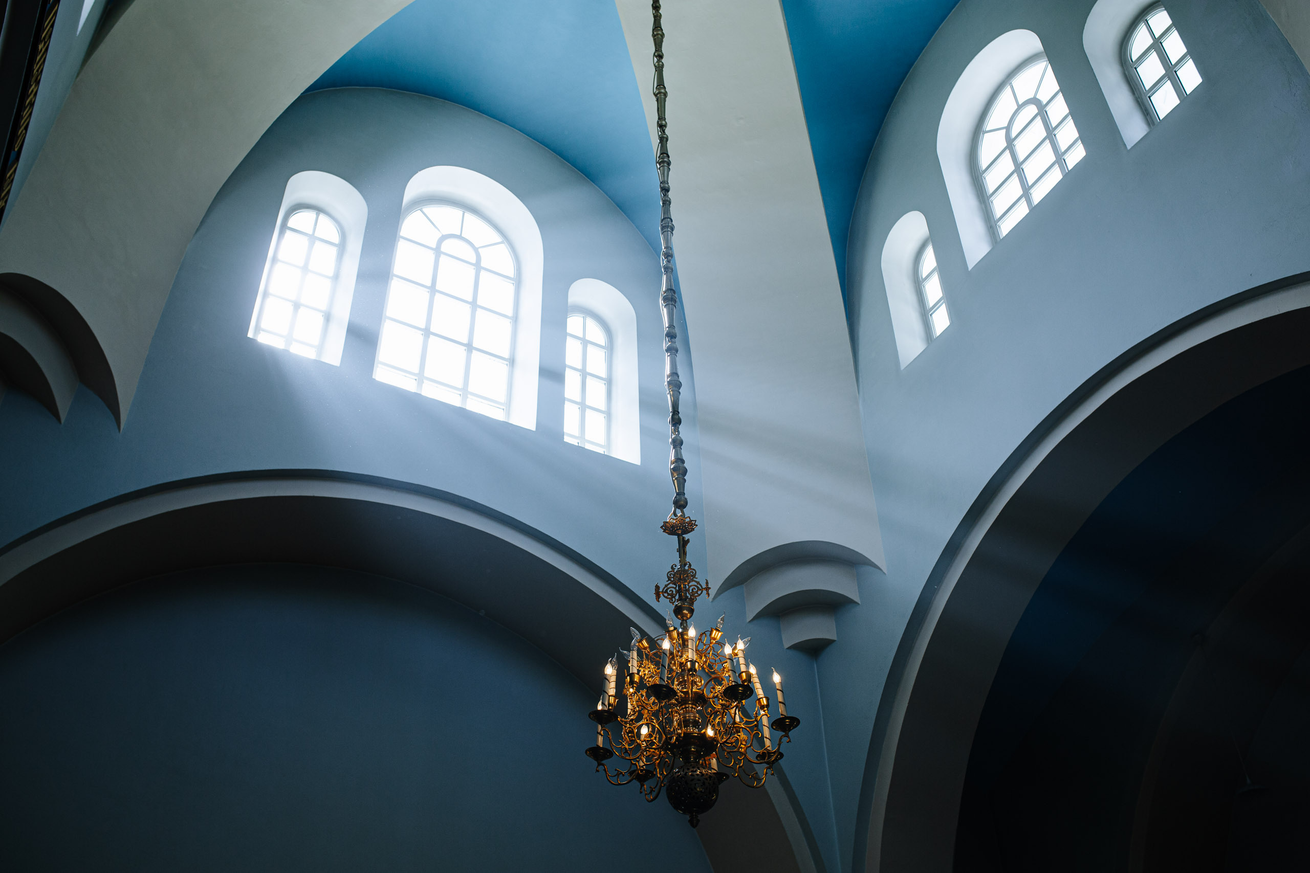 Фотосъемка крещения младенца в Риге в любой церки