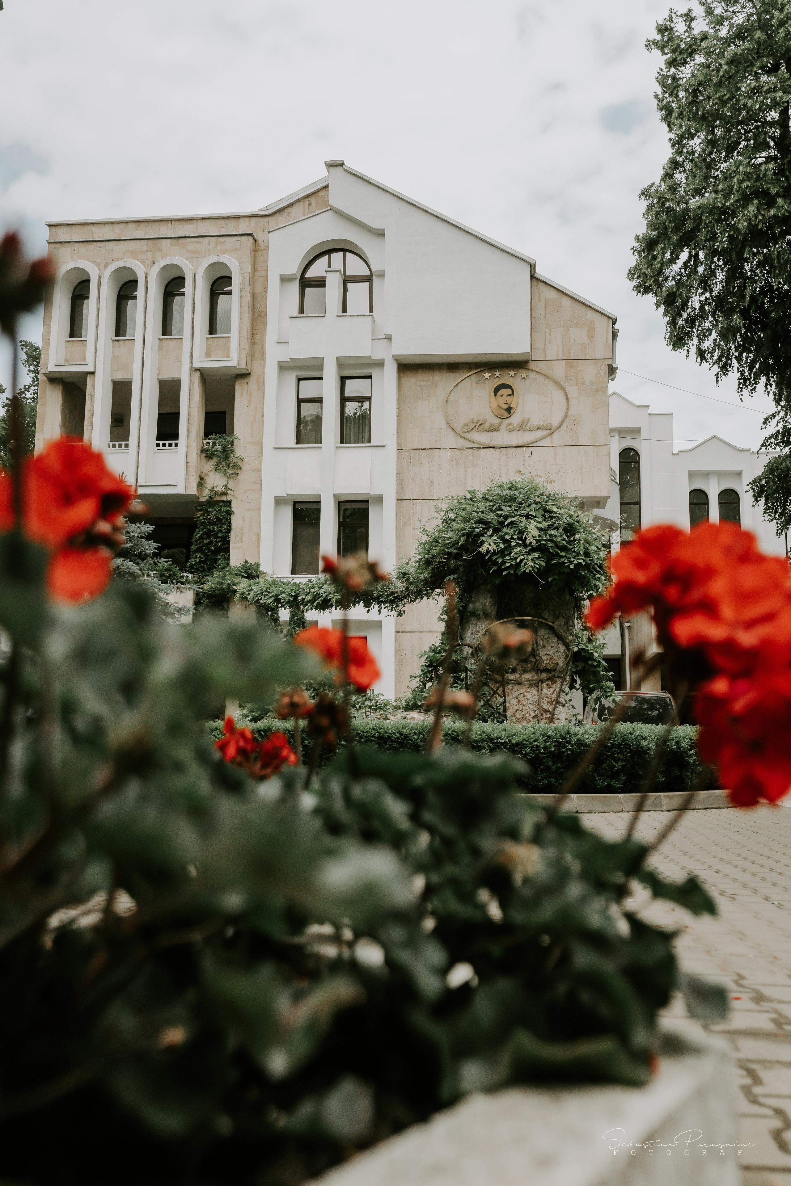 Larisa & Iulian. Sebastian Purusniuc Fotograf - Iasi