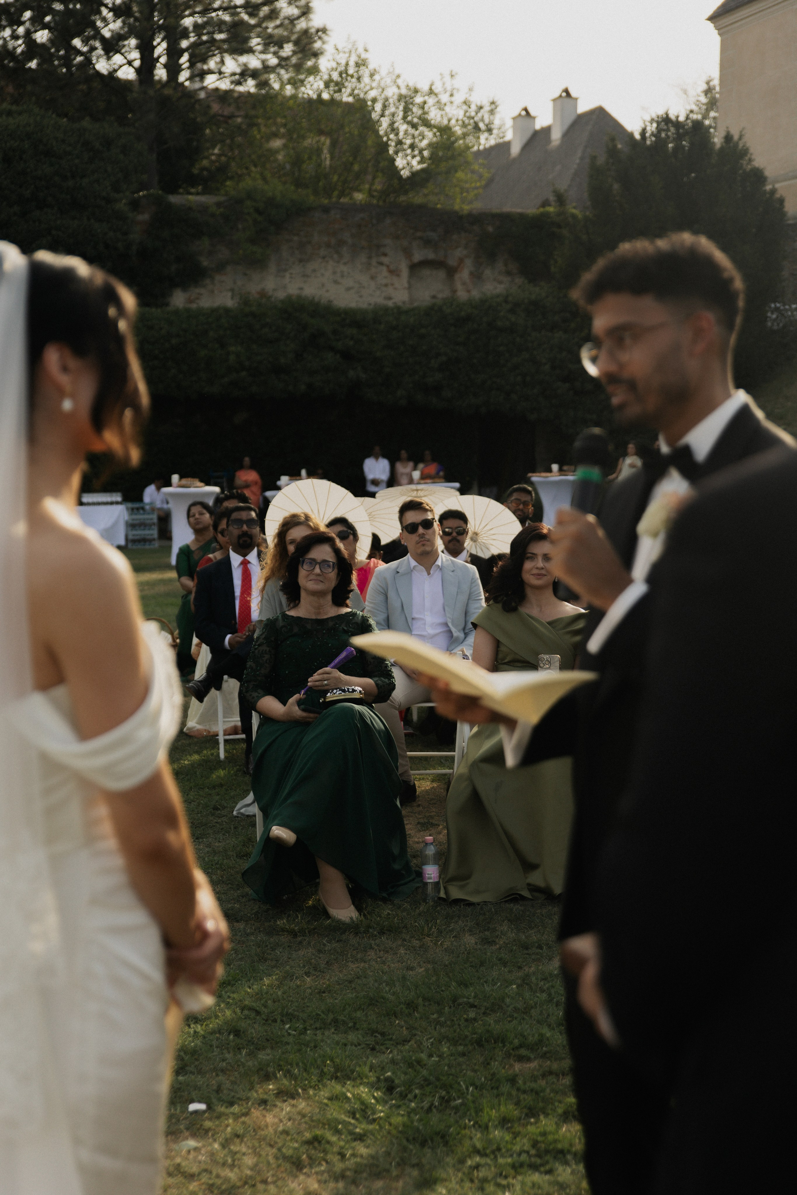 Elegant Castle Wedding in Austria | Alwin & Ruth’s Fairytale Celebration. Wedding photographer and videographer based in Timisoara, Romania