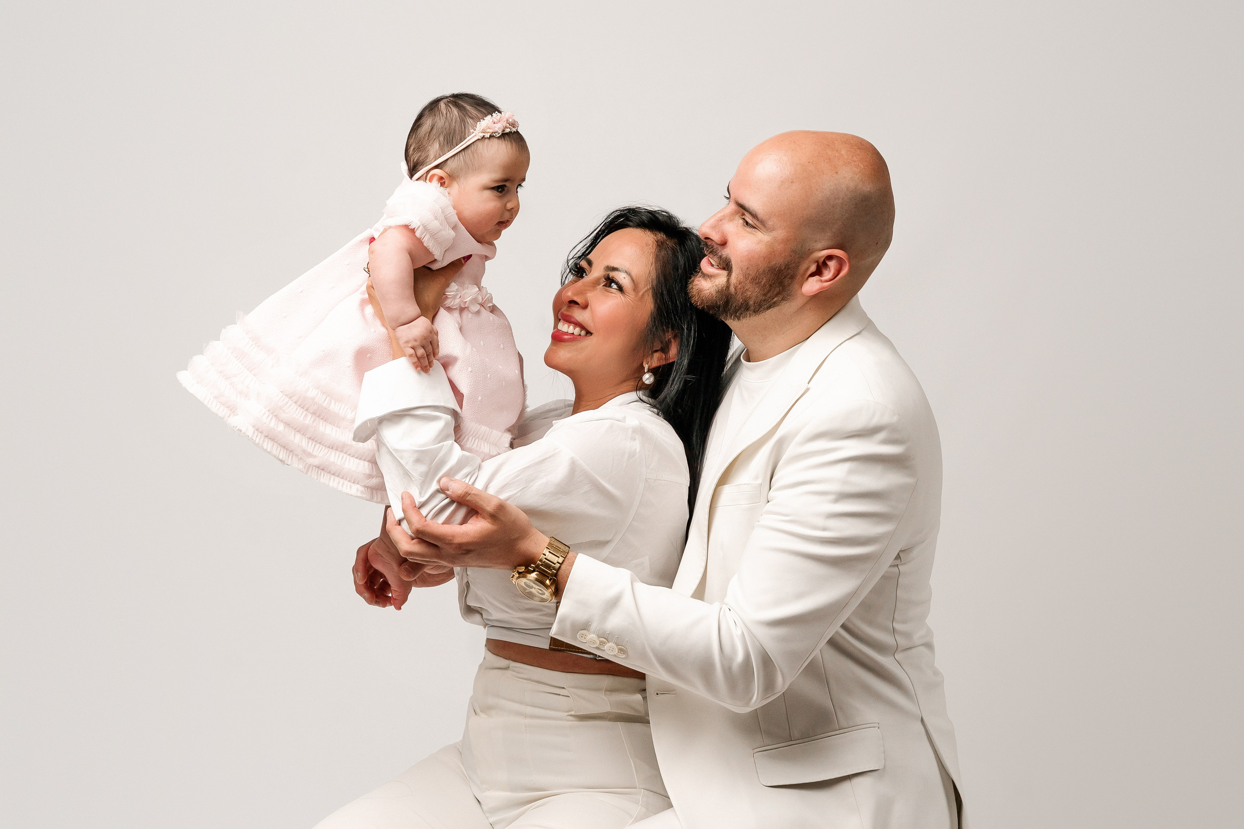 A studio milestone session for 5 months old baby Alejandra and her beautiful family❤️. Newborn and family photographer. Hills District. Sydney