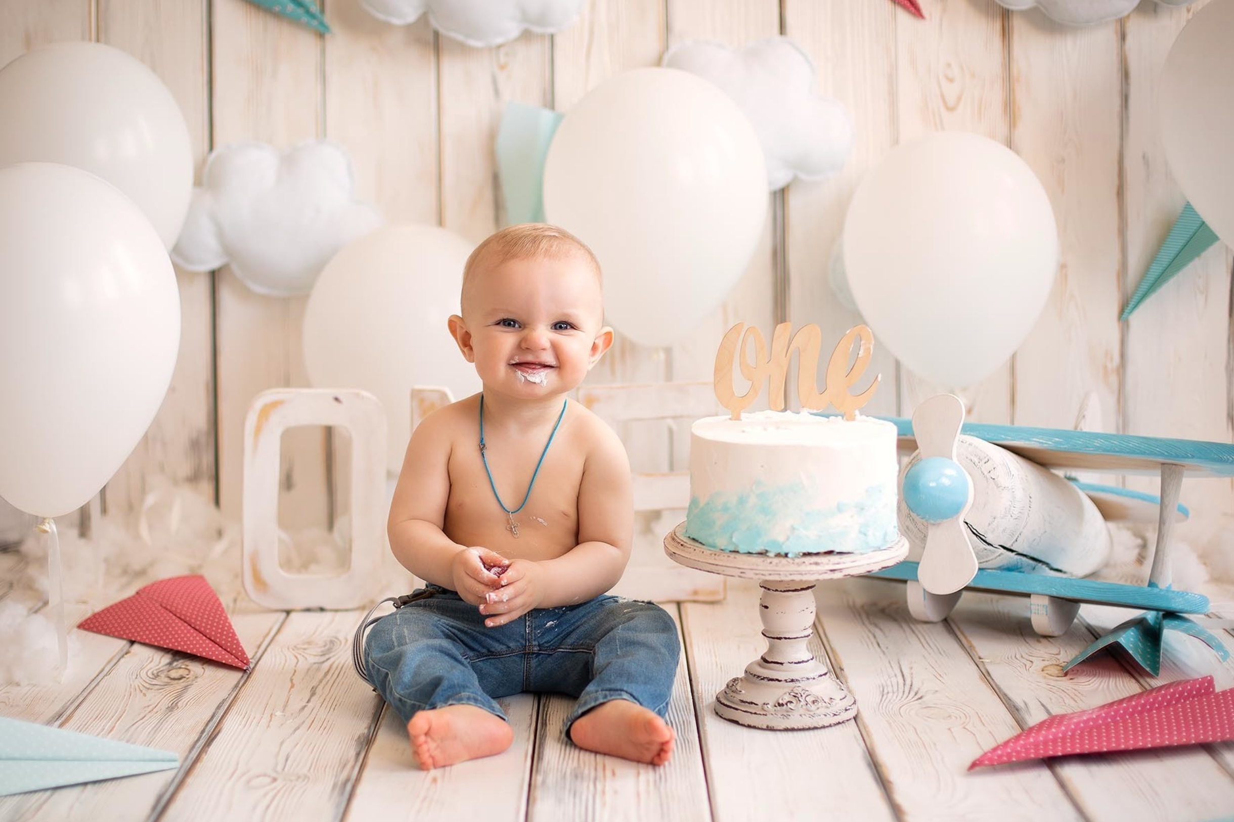 Baby Photographer in Essex | First Year Milestone Portraits by Irene Chaikeen. Irene Chaikeen | Maternity and newborn photoshoot in Essex/London