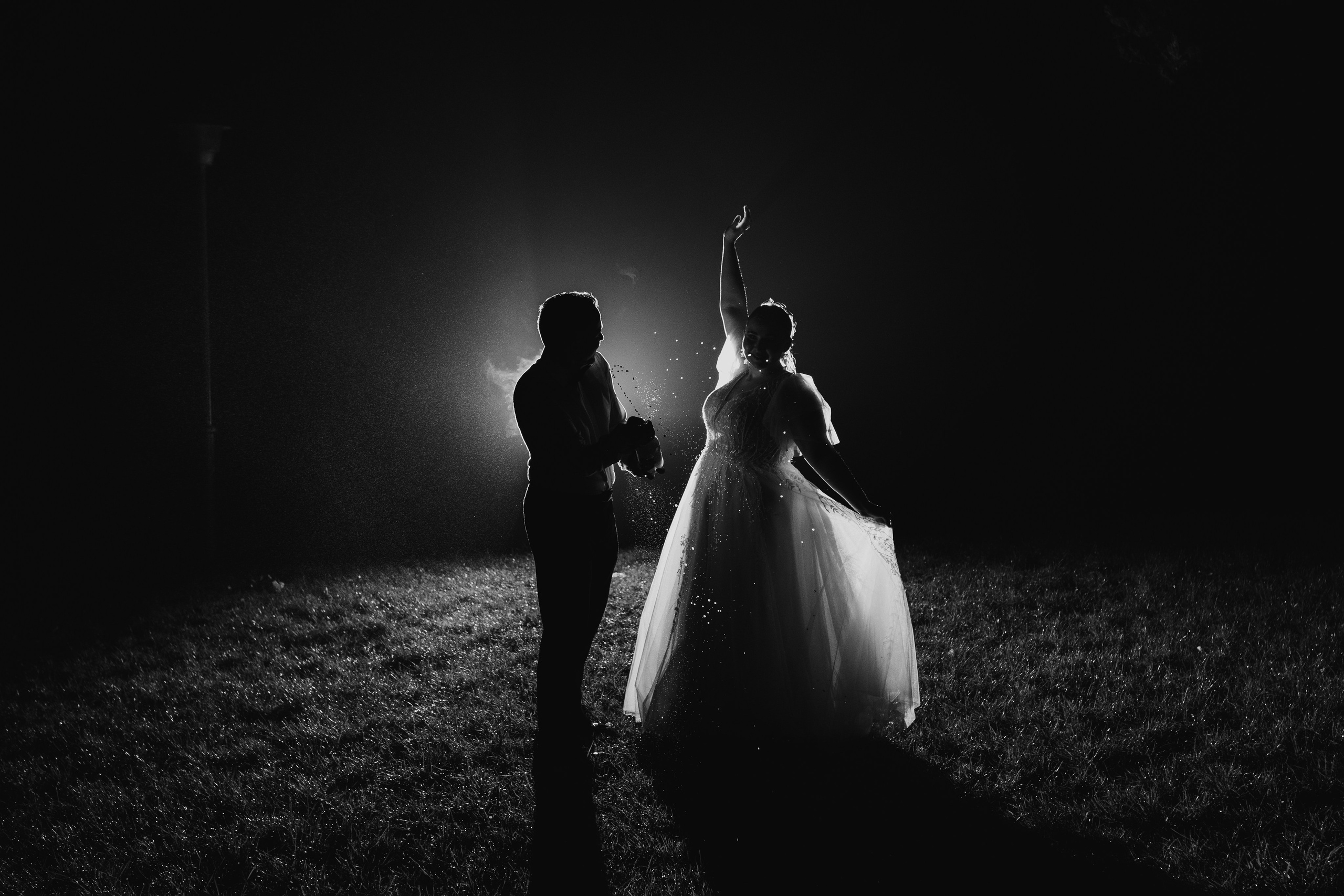 Trzy Drzewa: wspaniała uroczystość Wiktorii i Kamila. Karkowskafoto - fotografia miłości