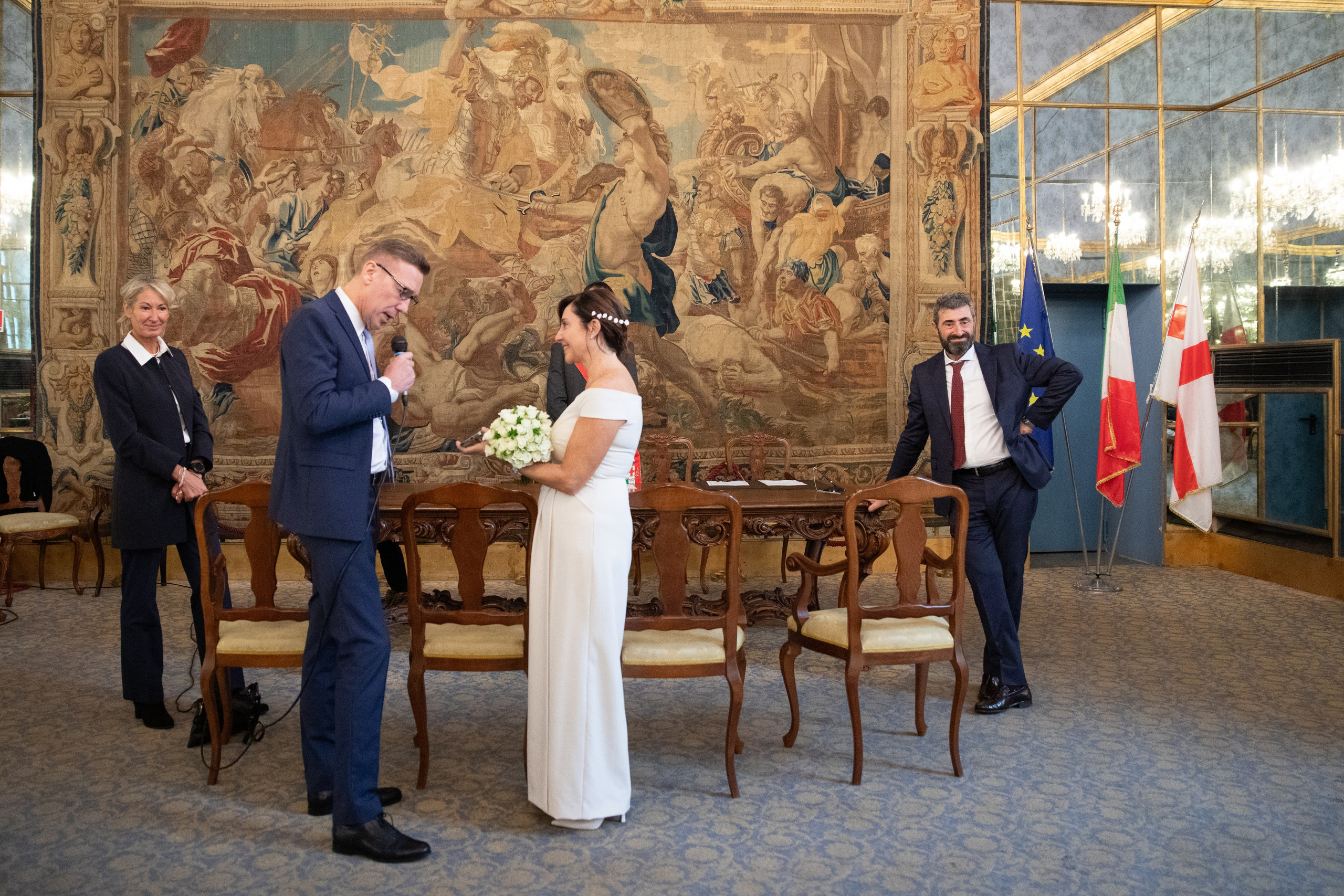 Fotografa di matrimonio a Milano Palazzo Reale. Racconto matrimoni con uno stile naturale, elegante e senza pose forzate