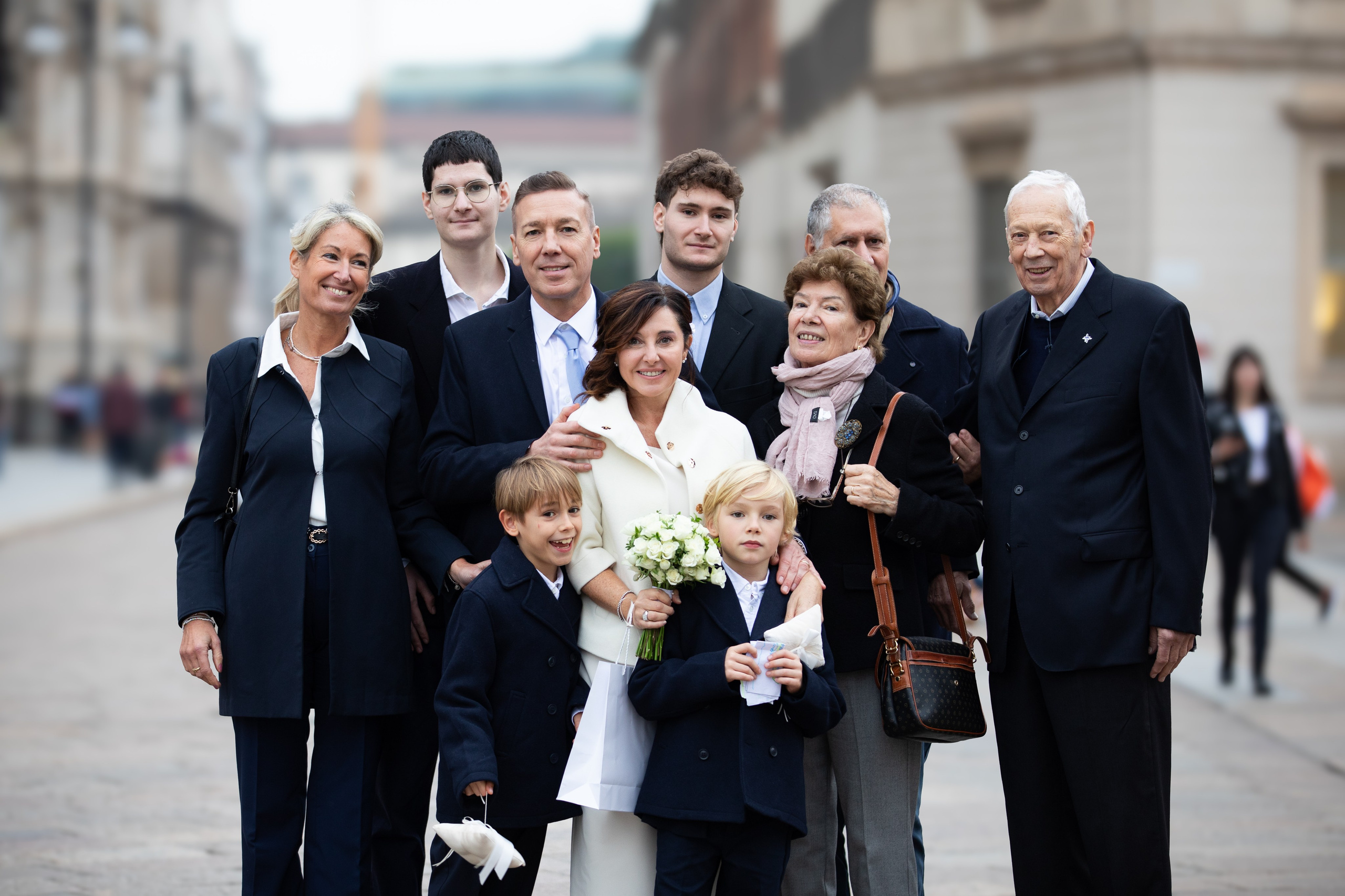 Fotografa di matrimonio a Milano Palazzo Reale. Racconto matrimoni con uno stile naturale, elegante e senza pose forzate