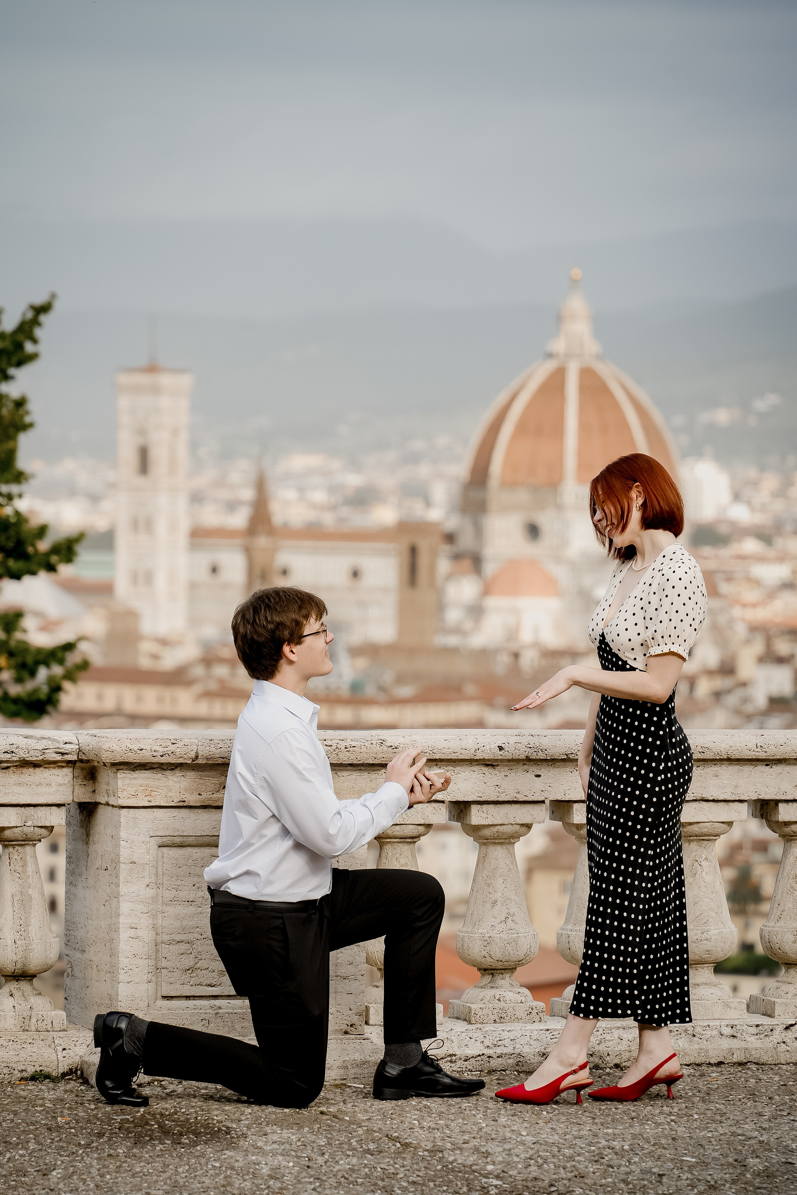 Proposal in Italy. Wedding Photographer in Italy