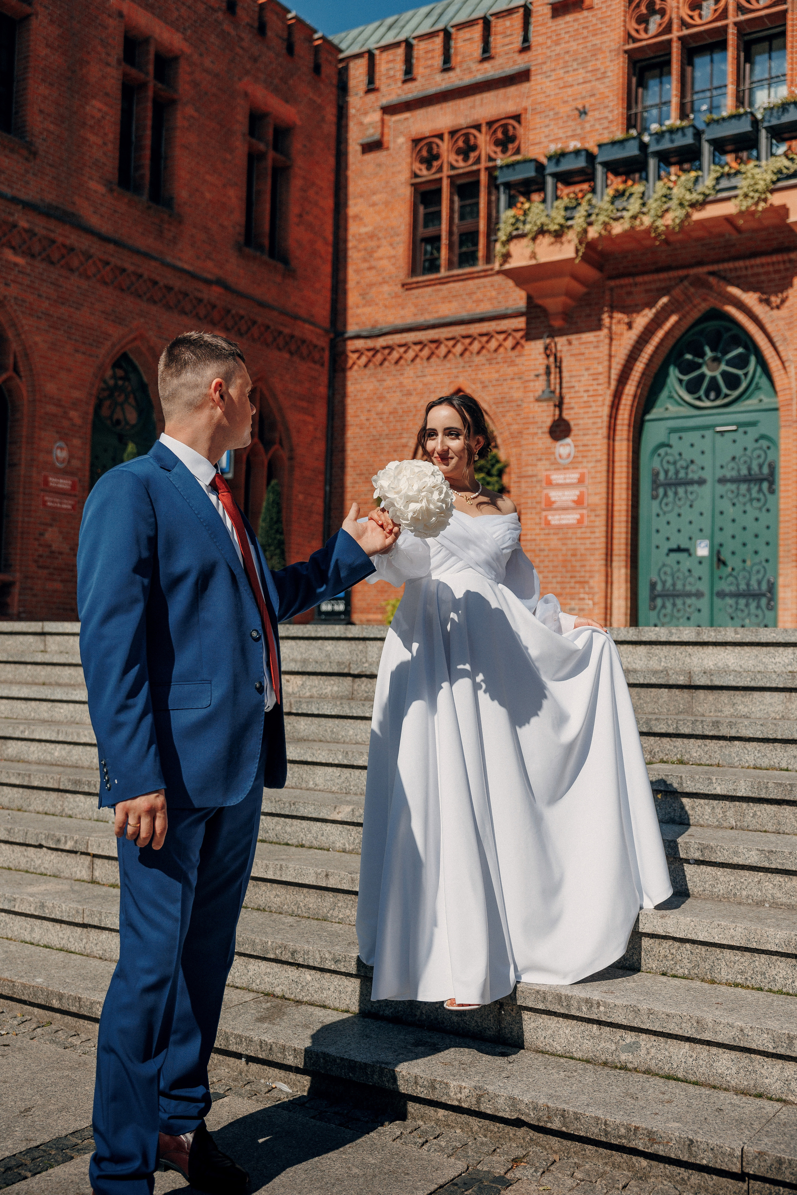 Fotograf Szczecin SESJA FOTOGRAFICZNA Z PRZYGOTOWAŃ DO ŚLUBU CEREMONIA WESELE Sesje narzeczeńskie Wasz fotograf ślubny Fotografia ślubna