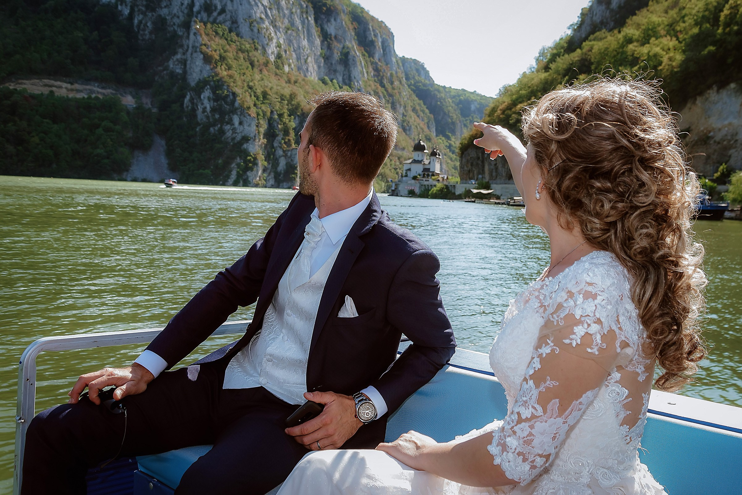 Fotograf Nunta Trash the Dress Cazanele Dunarii, Cascada Bigar, Orsova, Dunare Craiova Pitesti 2024 0003