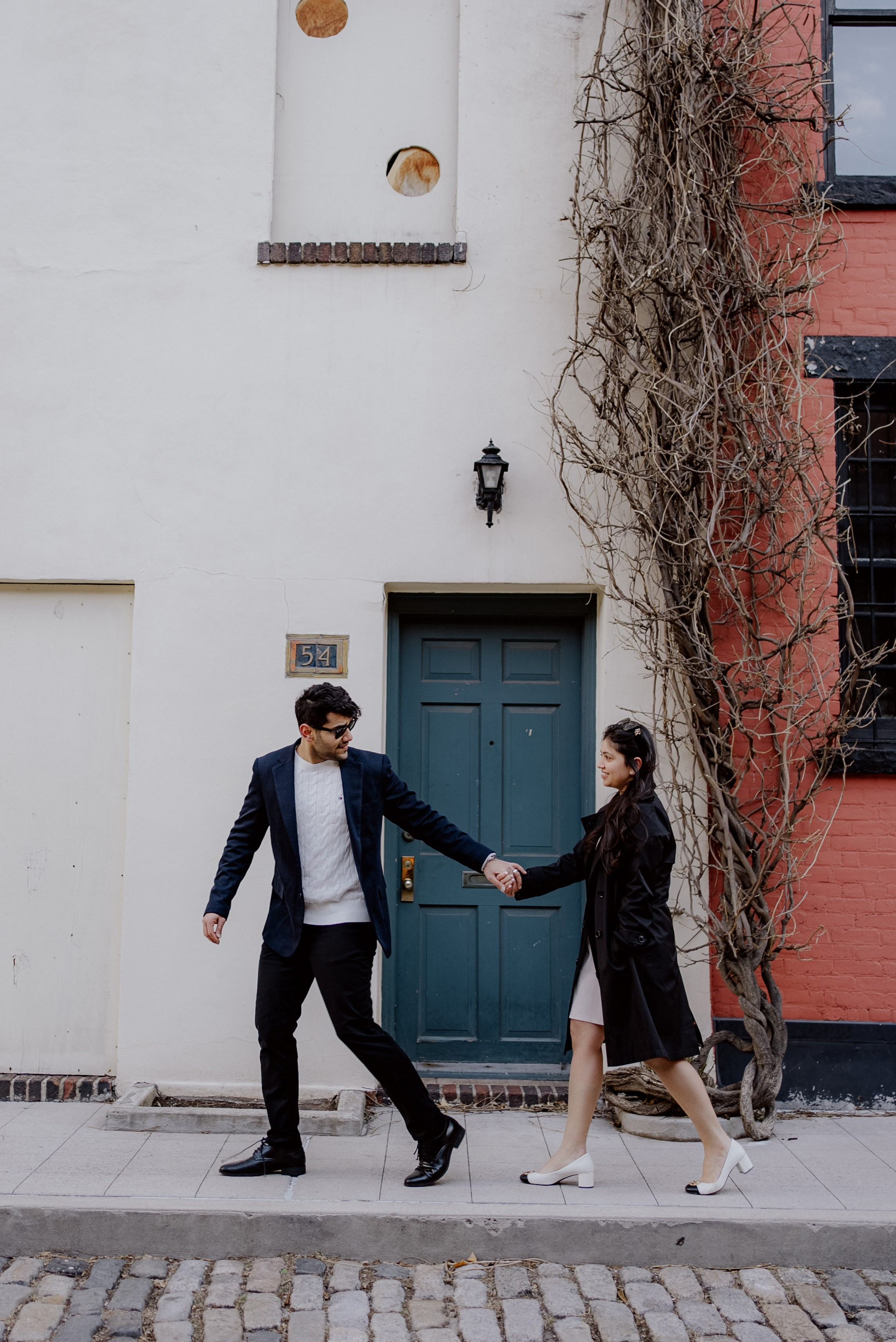 Pre-Wedding Photography NYC: Expert Guide to Photo & Video Sessions 2025. Videographer and photographer in New York // MAKAROV.VIDEO