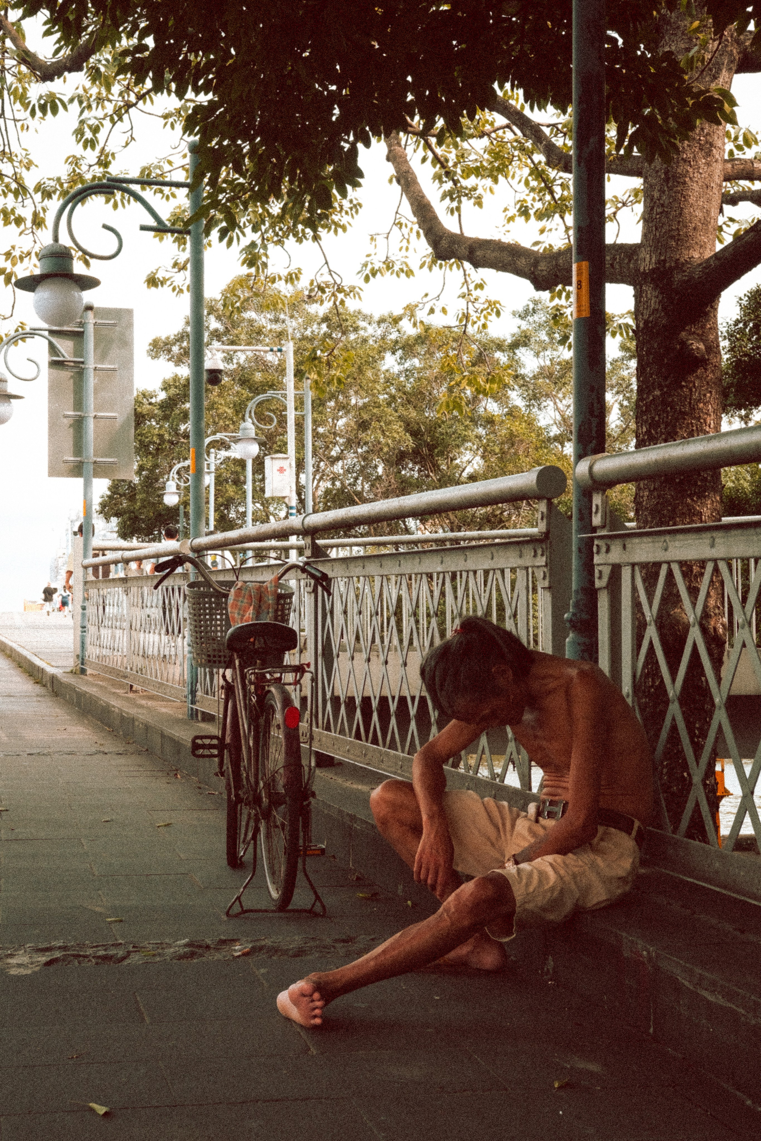 Candid Street Photography 🇨🇳 | Guangzhou Streets | 广州塔