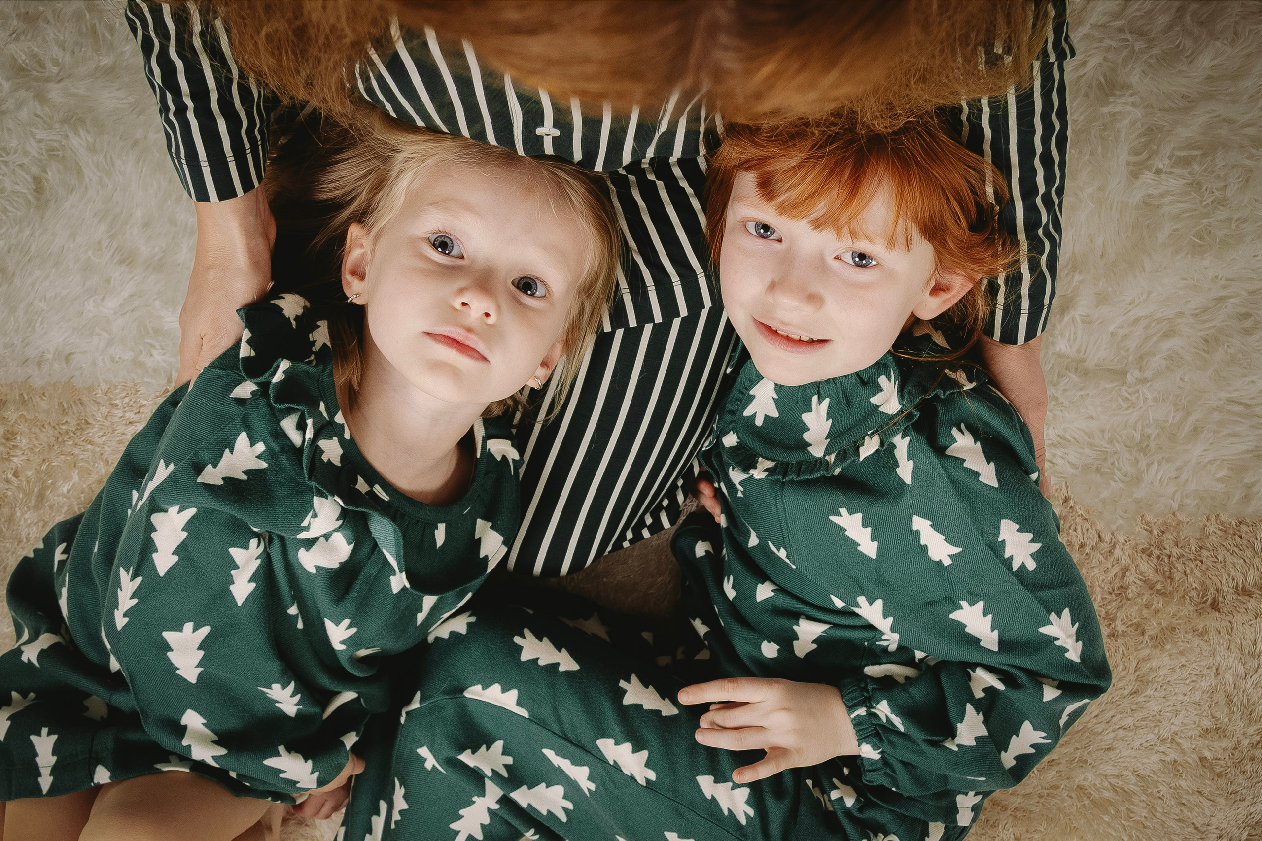 Holiday Mini Sessions — perfect for your Christmas cards!. Photographer in Port Jefferson