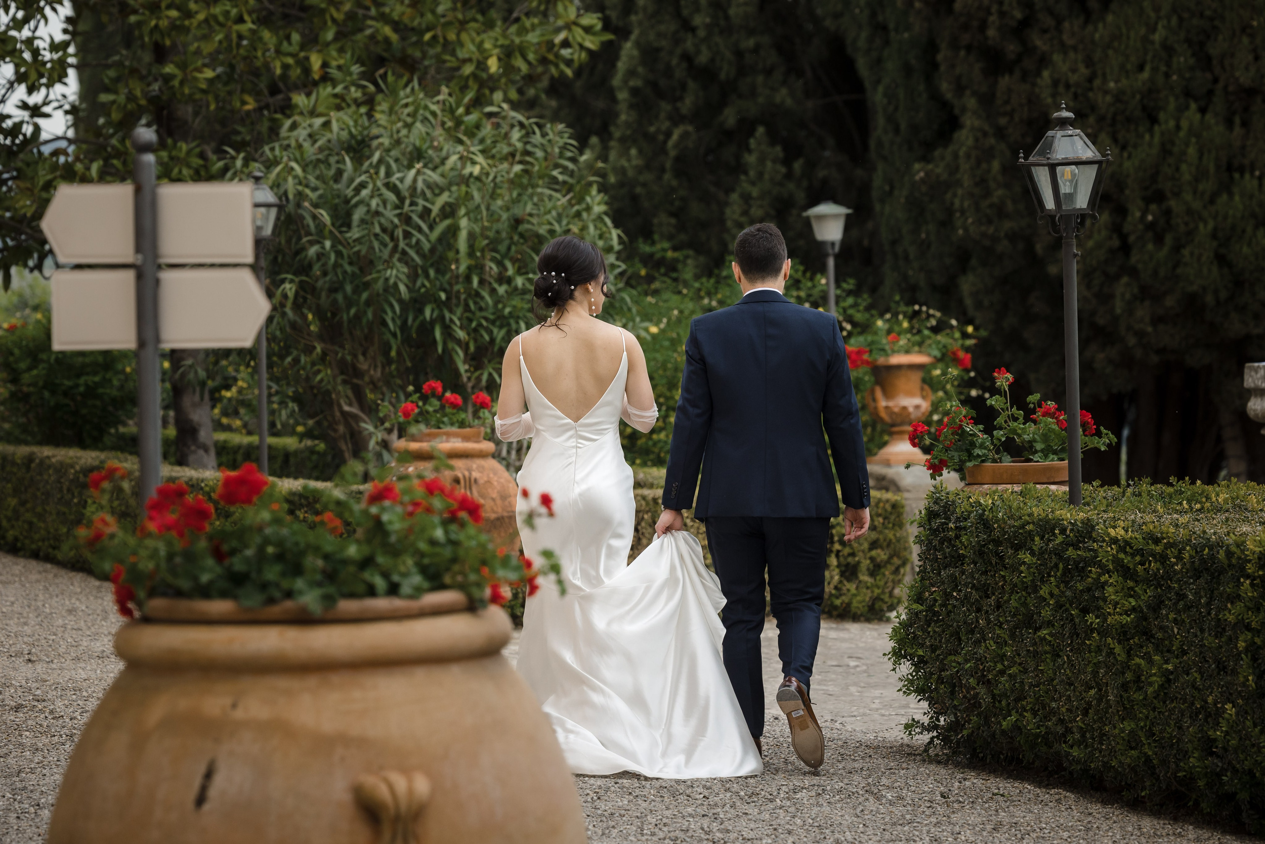 Luxury Destination Wedding in Tuscany | Castello Vicchiomaggio. Lisbon Wedding Photographer | Timeless Documentary Wedding Photography