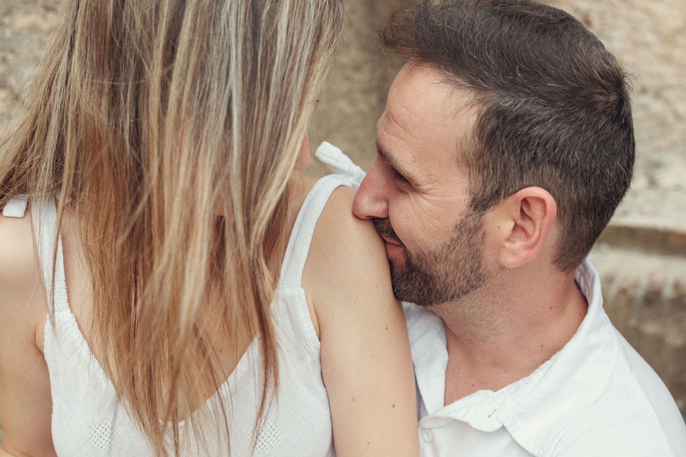 Reportaje de preboda (Love Story) en Castillo de Monzón, Parque Monzón. PIXLOVE - Fotógrafos de bodas Huesca Pirineos Zaragoza