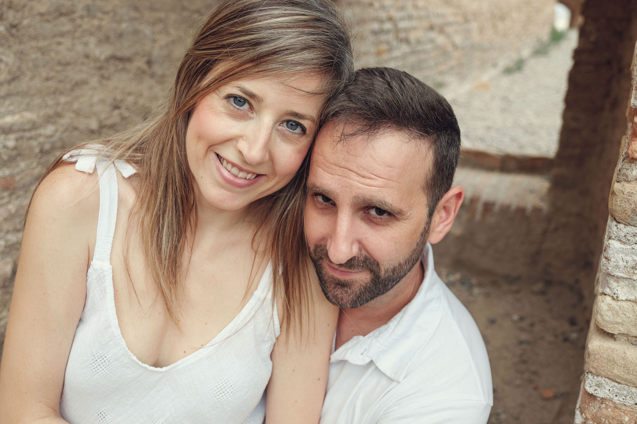 Reportaje de preboda (Love Story) en Castillo de Monzón, Parque Monzón. PIXLOVE - Fotógrafos de bodas Huesca Pirineos Zaragoza