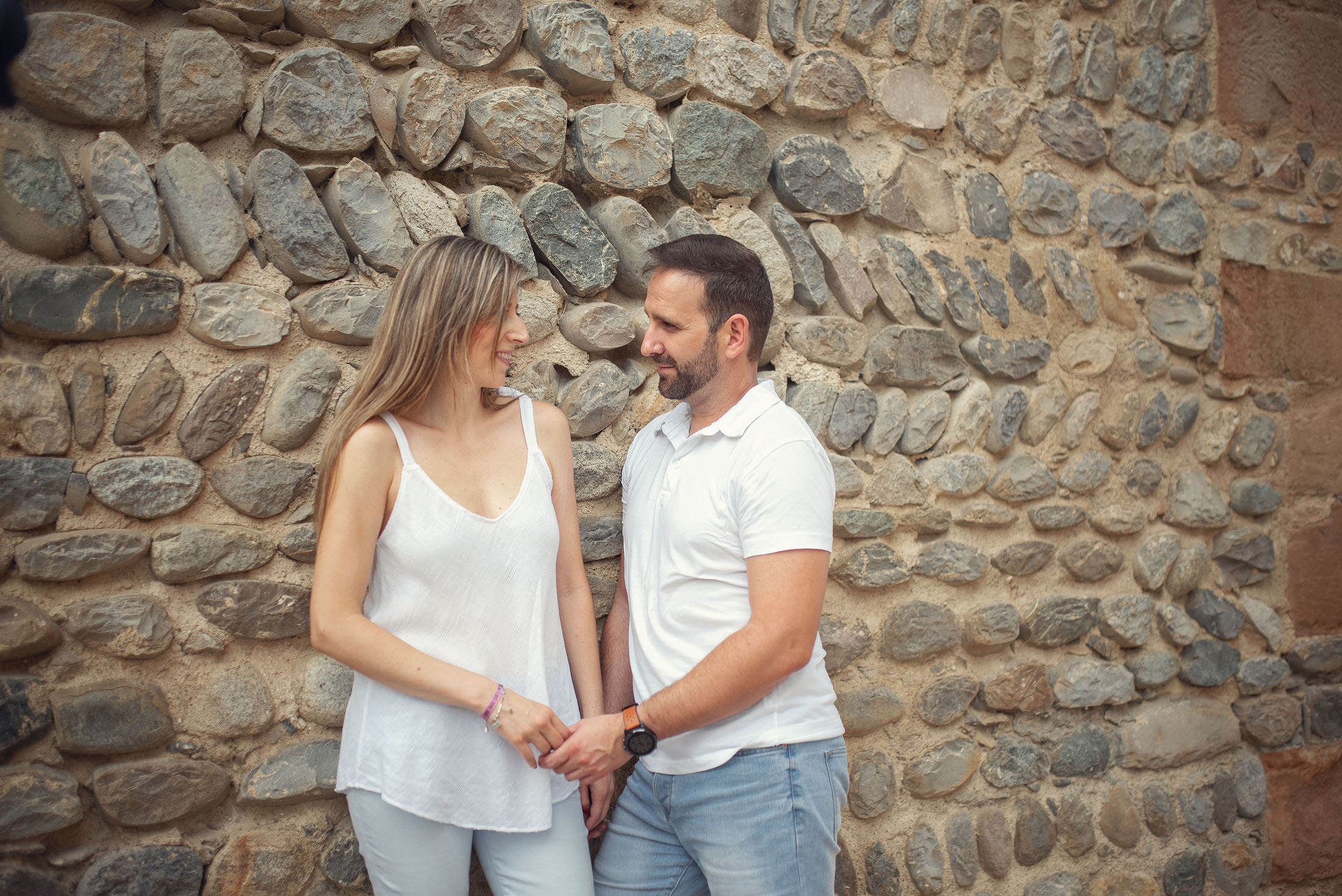 Reportaje de preboda (Love Story) en Castillo de Monzón, Parque Monzón. PIXLOVE - Fotógrafos de bodas Huesca Pirineos Zaragoza