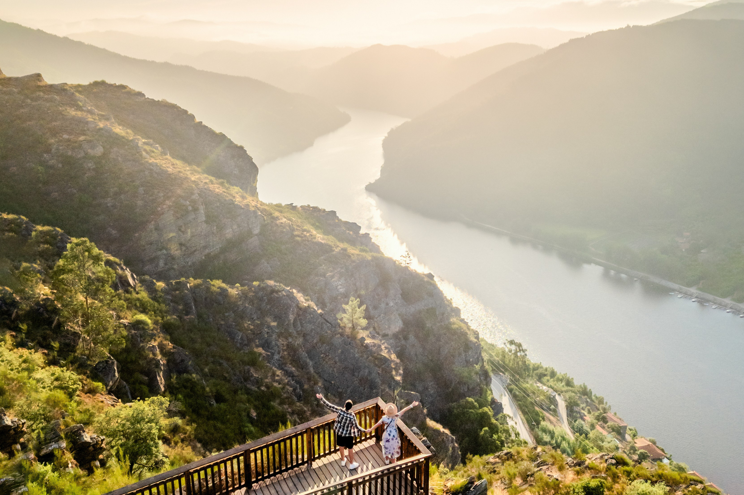 TOP PLACES IN THE DOURO VALLEY. Photo and video shoots, photo tours in Portugal — WePortugal
