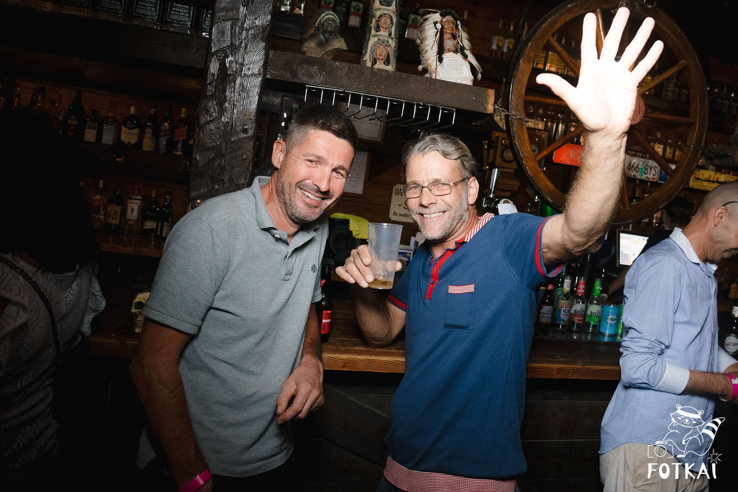 Fiesta Víspera de Festivo en El Paso Rock Bar – Hip Hop Old School | Reportaje fotográfico 08.10.2025 | FOTKAI