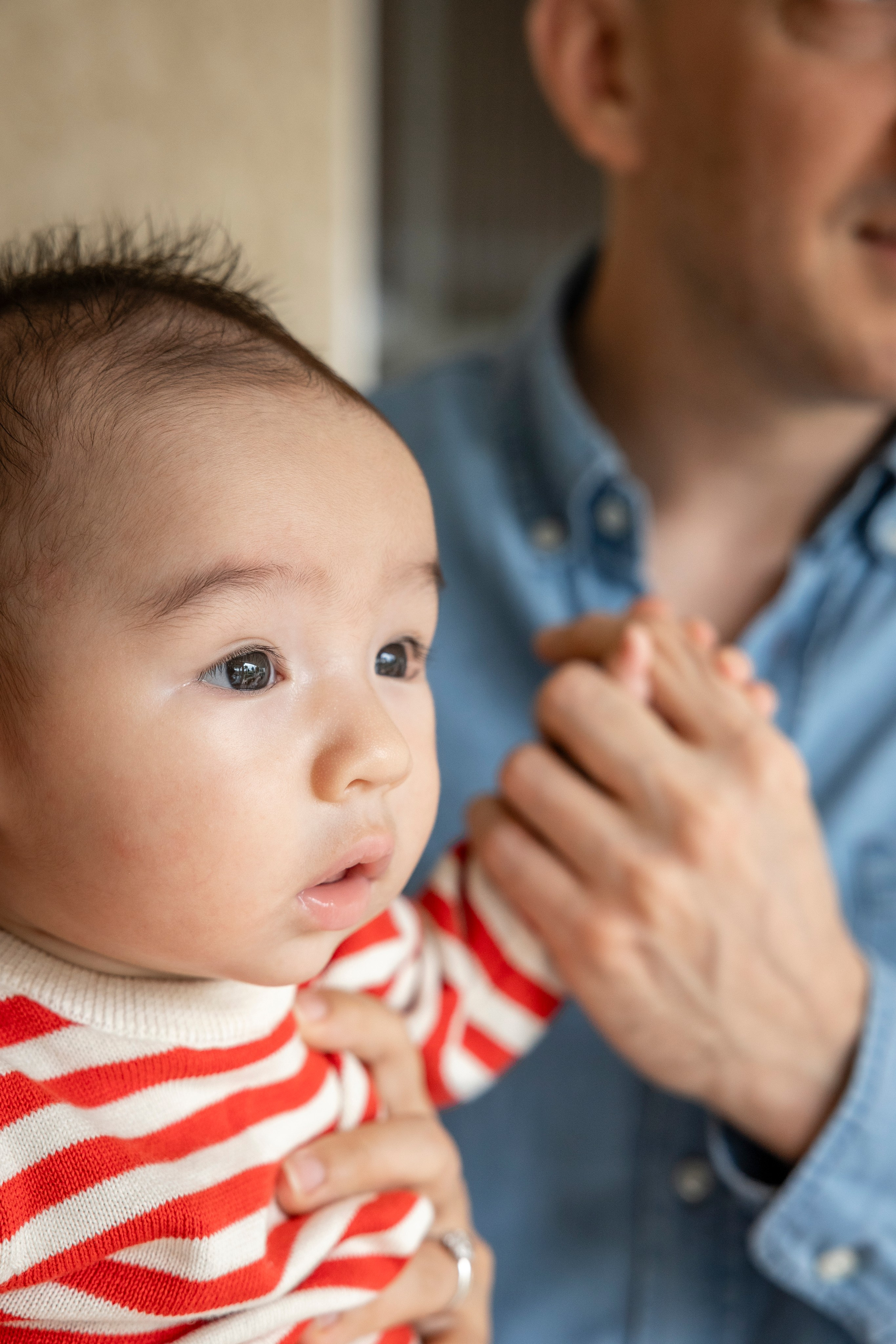 From bump to baby: why at-home family photoshoots in Toulouse are worth It. Eugénie Smirnova — photographe à Toulouse et dans le sud-ouest de la France