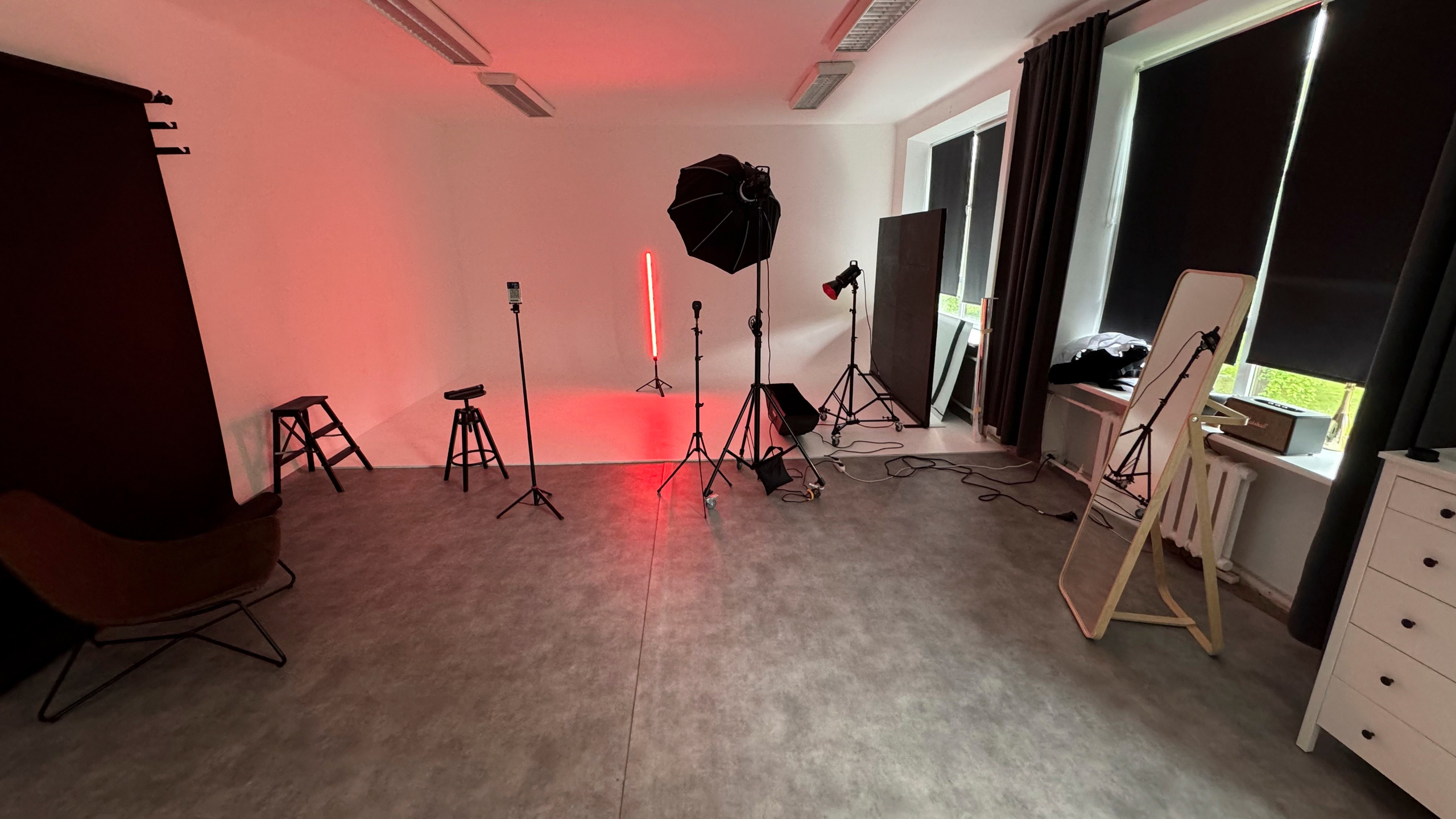 Meistarklase - filmējam ar telefonu. Video shooting and creating with phone, iPhone Video School