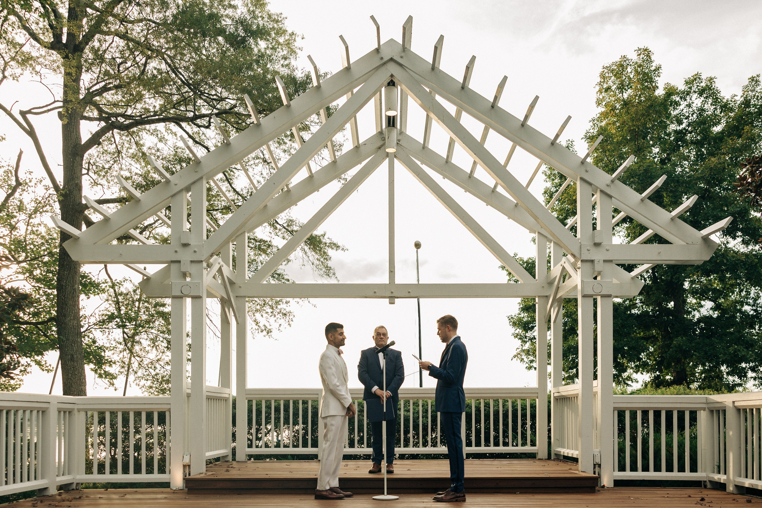 Queer Wedding in Richmond, VA. Sara Eulalia | Virginia Photographer