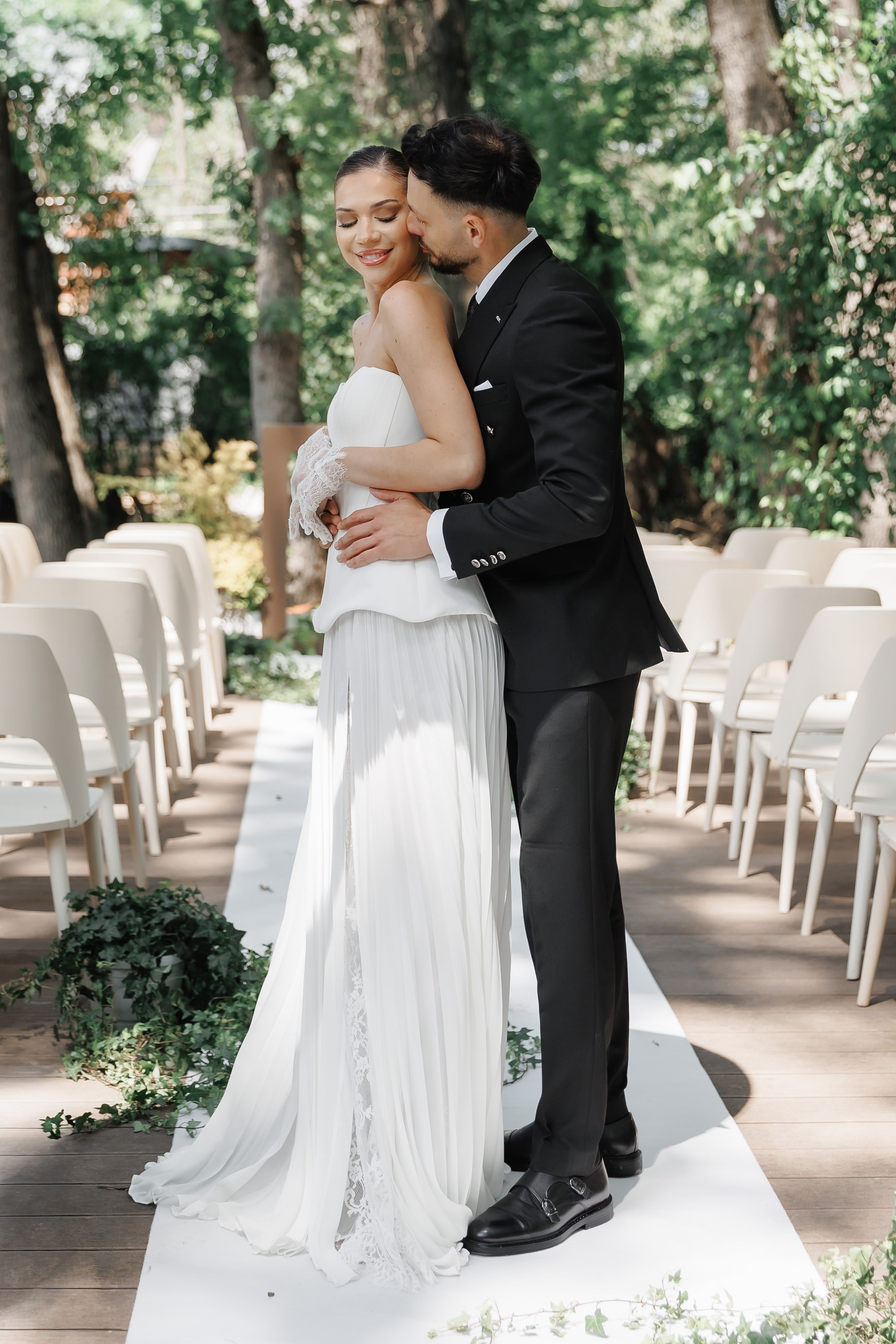 Fotograf nunta Bucuresti – Heaven by the Lake, Snagov | Fotografii elegante, editate natural. Fotograf nunta Bucuresti - Manu Ivanciu