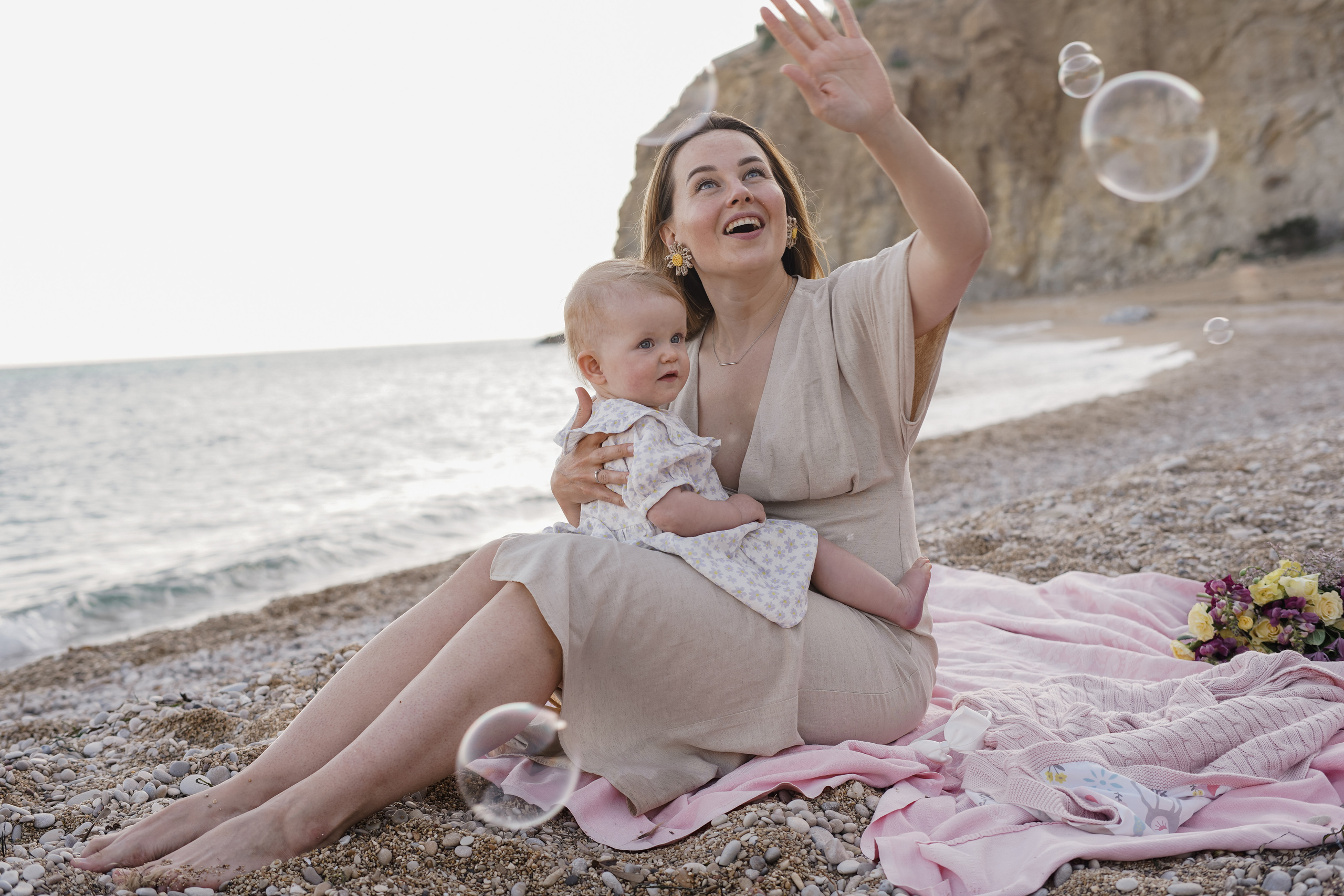 Hija y mama. Fotografo familiar, bodas, reportaje Diana Memetova Alicante, Benidorm