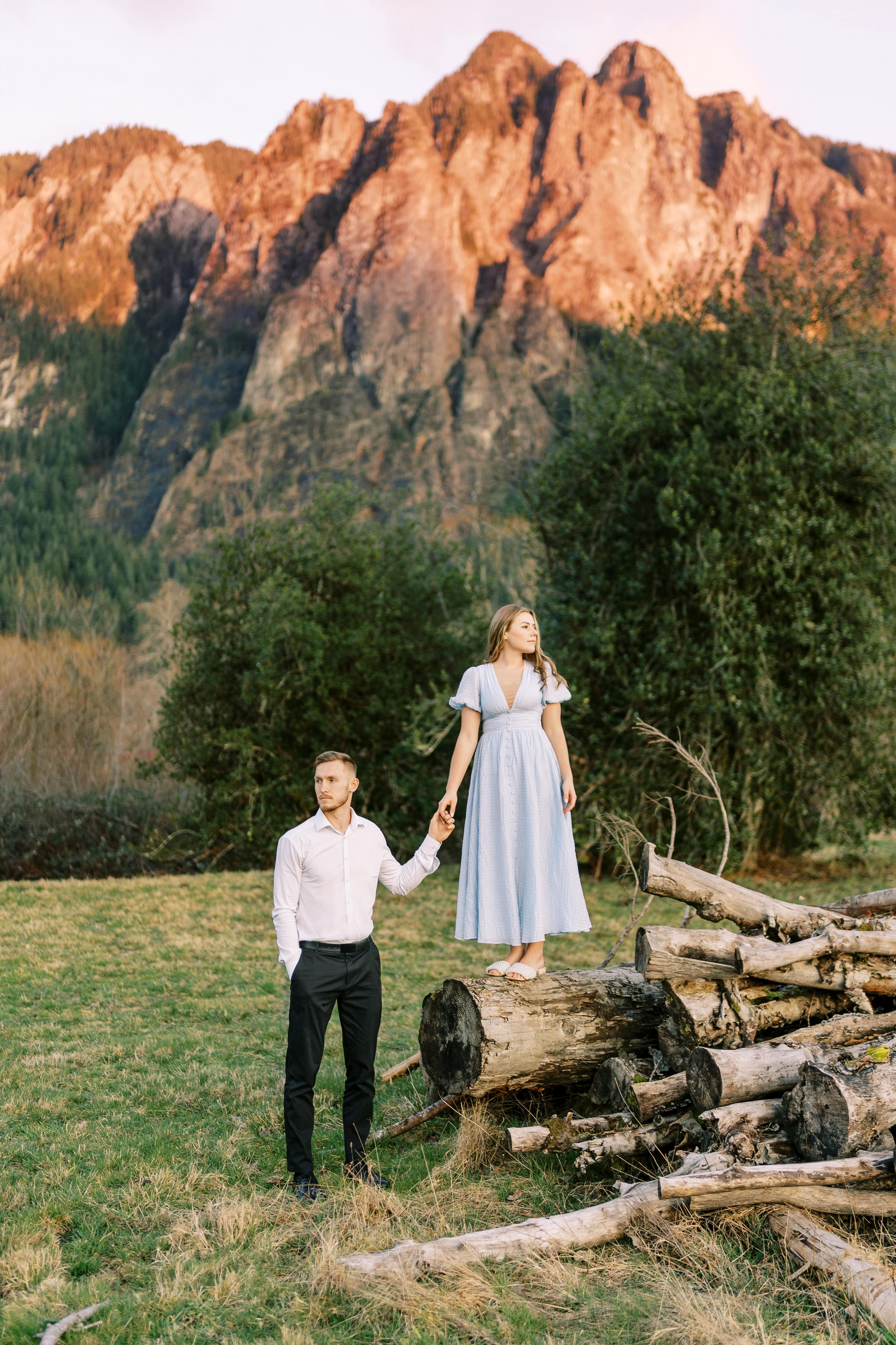 Engagement photo shoot/ Dmitry and Julia/ February 2024. North Bend, Washington. EVAN ARISTOV WEDDING PHOTOGRAPHY — Seattle Wedding Photographer