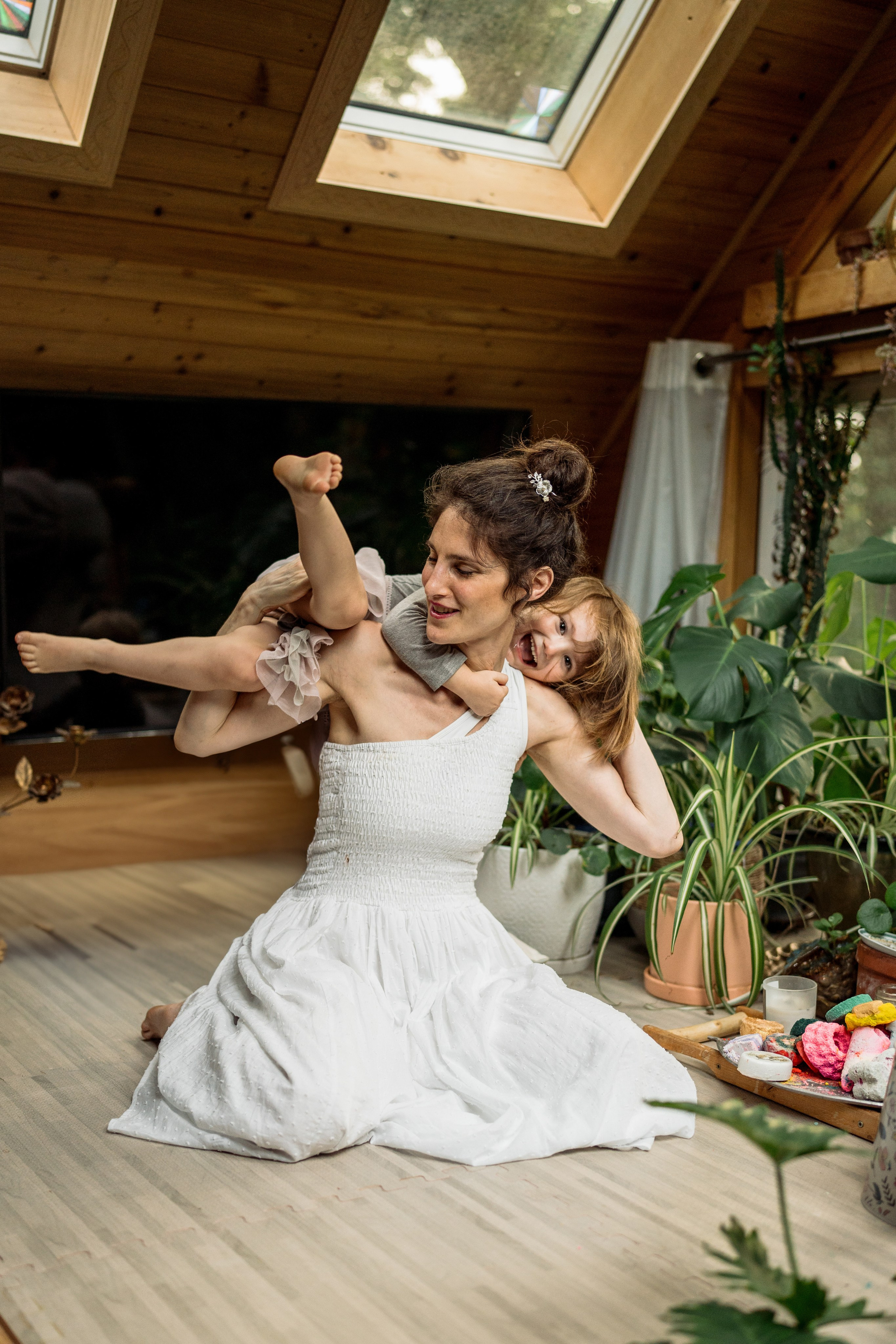 Family Photoshoot at Home in Philadelphia – Warm & Candid. Alisa Tant — Family and newborn photographer Bucks County, Montgomery county, Philadelphia, NJ