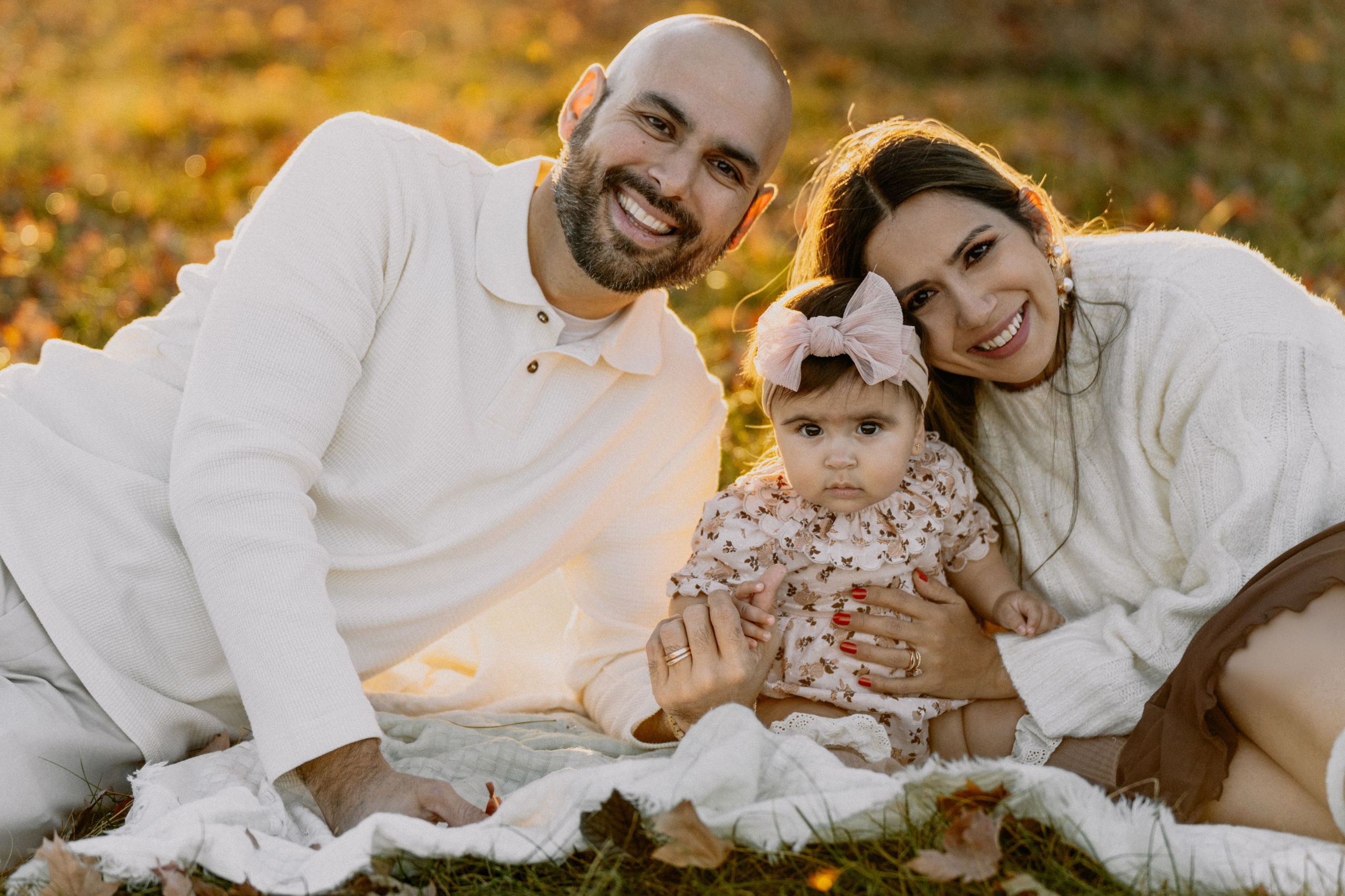 Fall Family Photography – Warm & Cozy Outdoor Session. Alisa Tant — Family and newborn photographer Bucks County, Montgomery county, Philadelphia, NJ