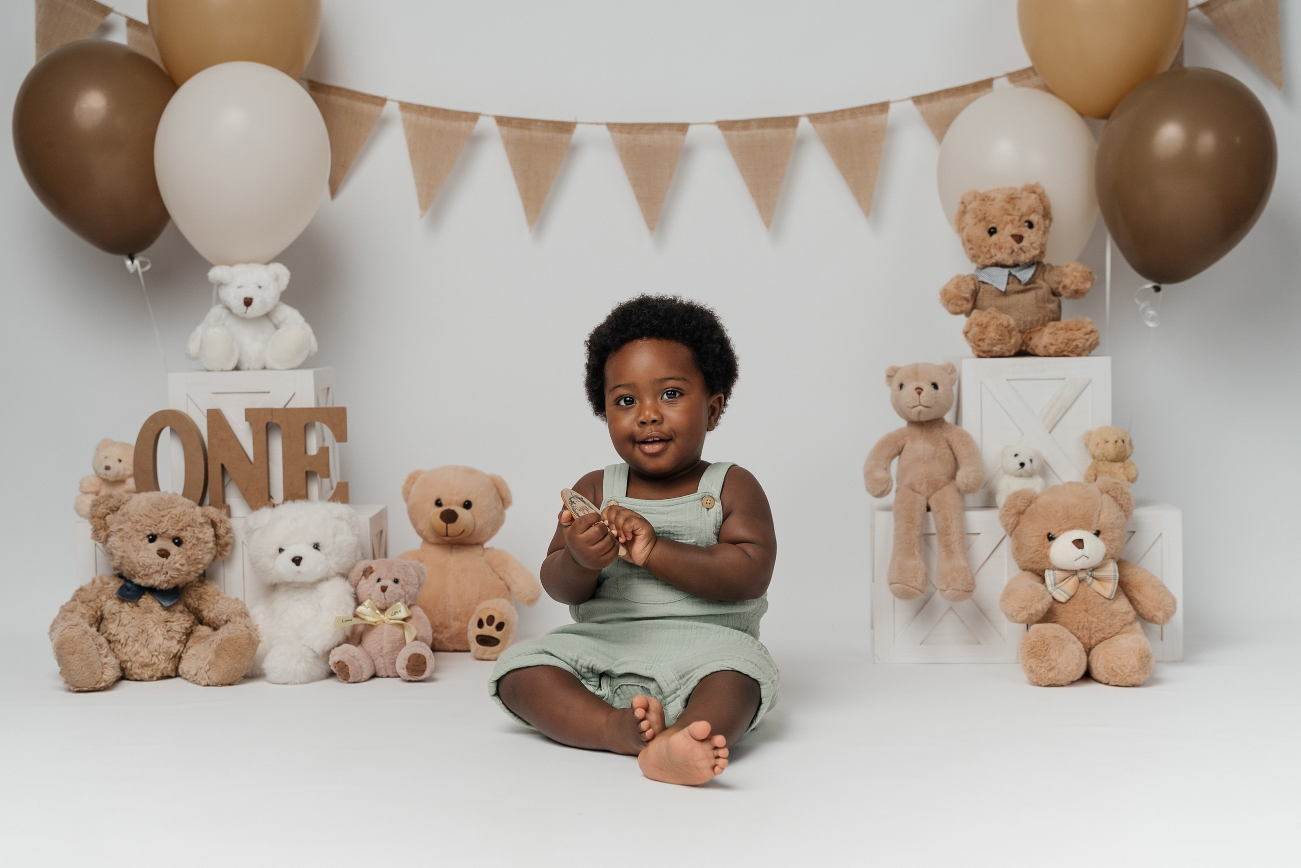 Adorable baby Chukwuma 🥰. Newborn and family photographer. Hills District. Sydney