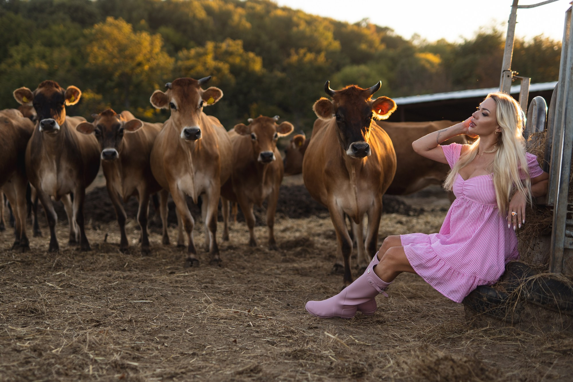 Виктория на ферме. Fotograf in Bulgarien Katerina Zubkova