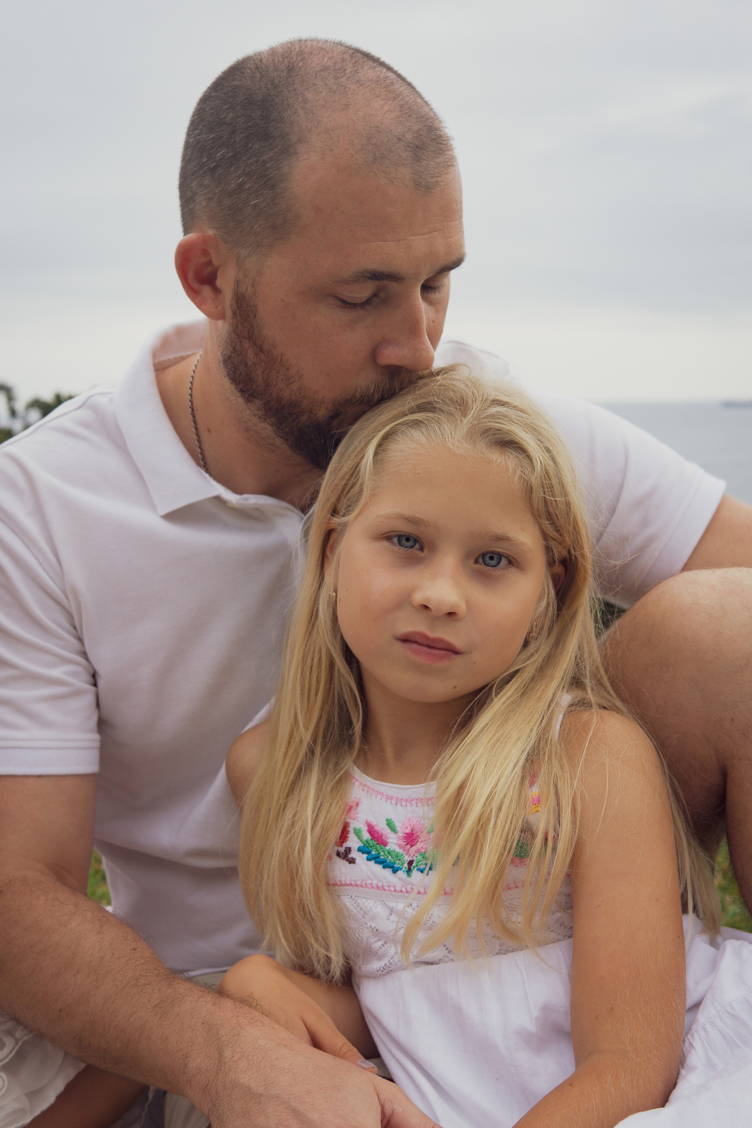 Family Picnic Photoshoot in Gijón, Cerro de Sta Catalina