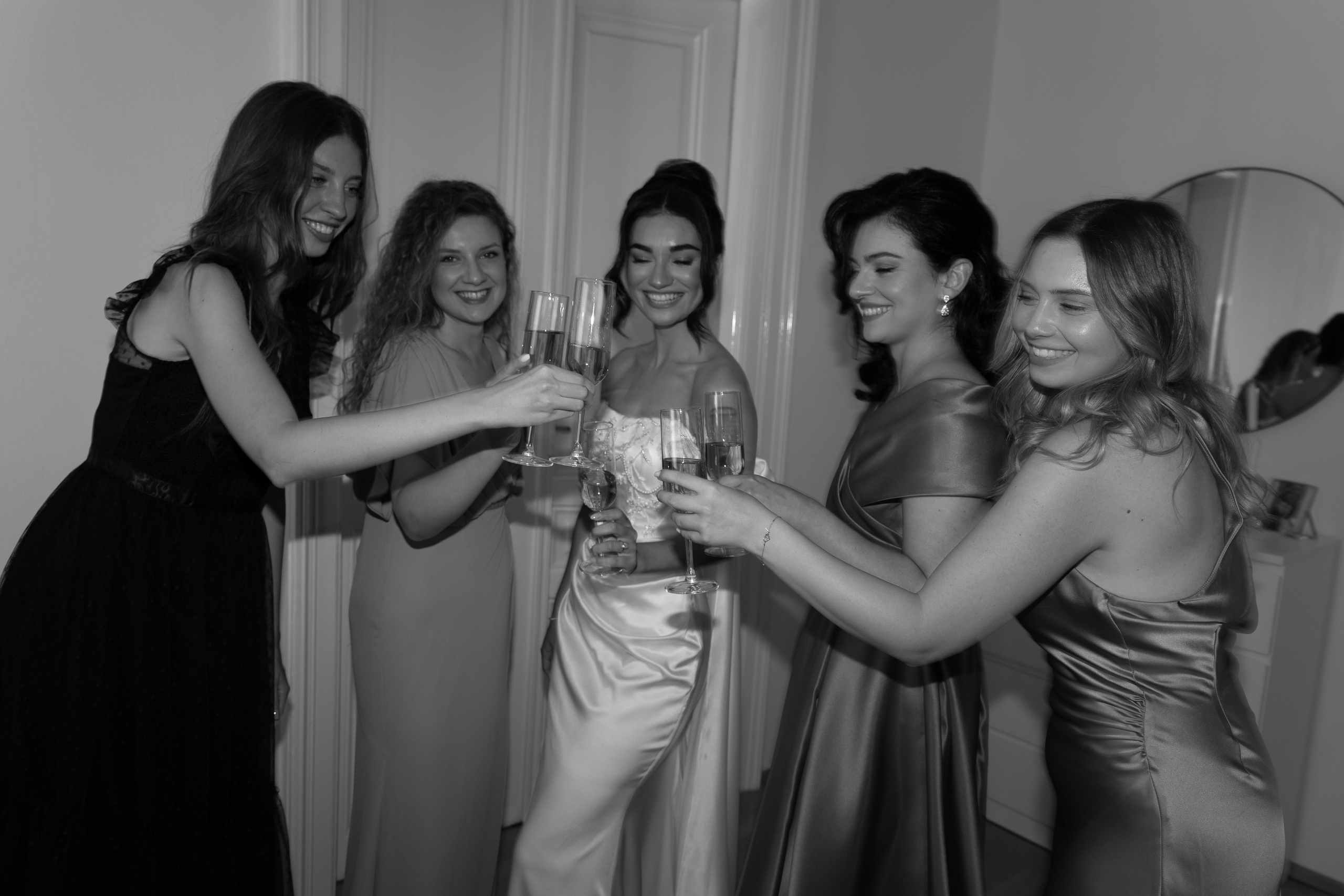 Elegant Castle Wedding in Austria | Alwin & Ruth’s Fairytale Celebration. Wedding photographer and videographer based in Timisoara, Romania