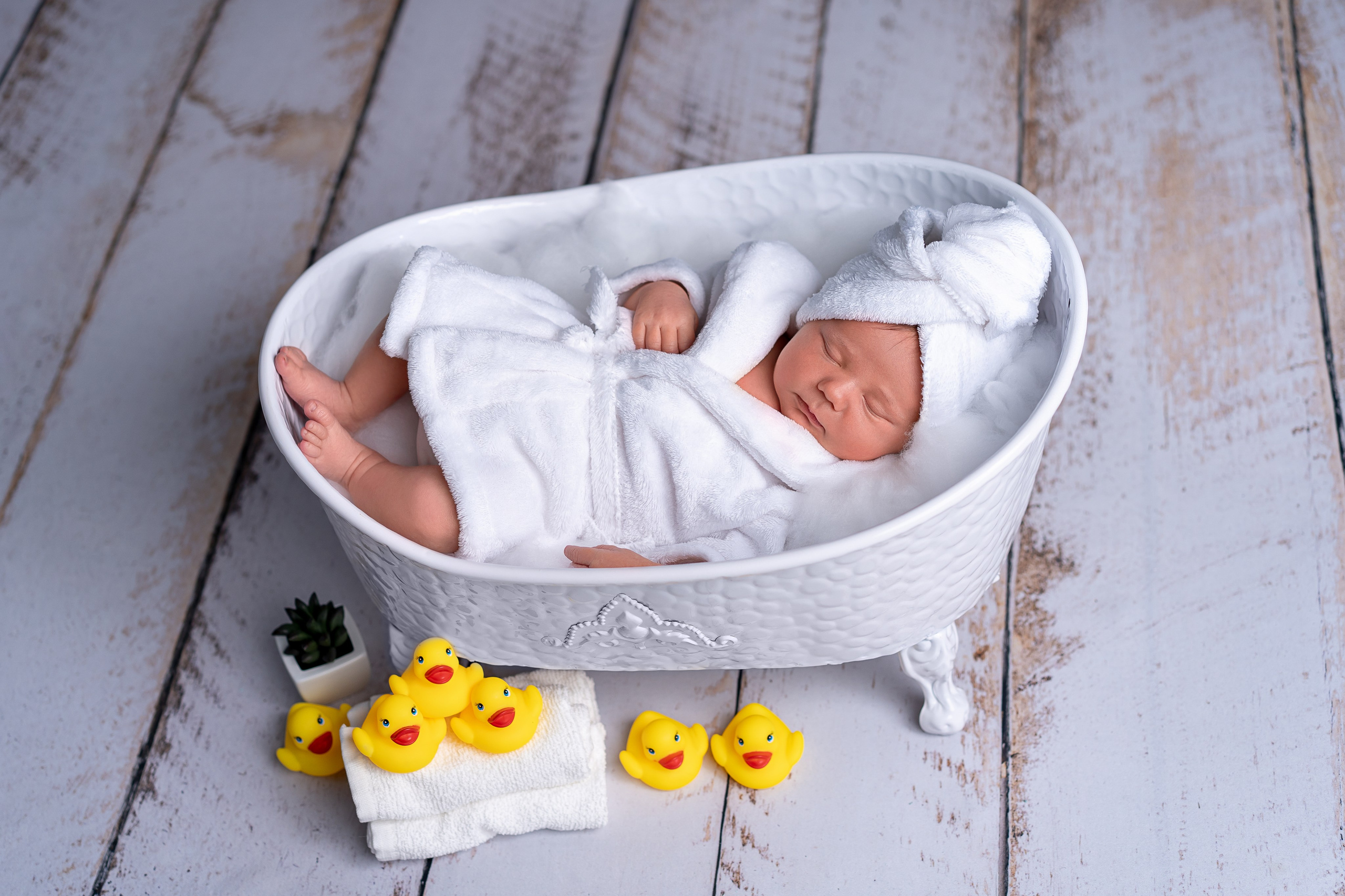 Neugeborenenfotos in Berlin – Studio oder bei Ihnen zu Hause
