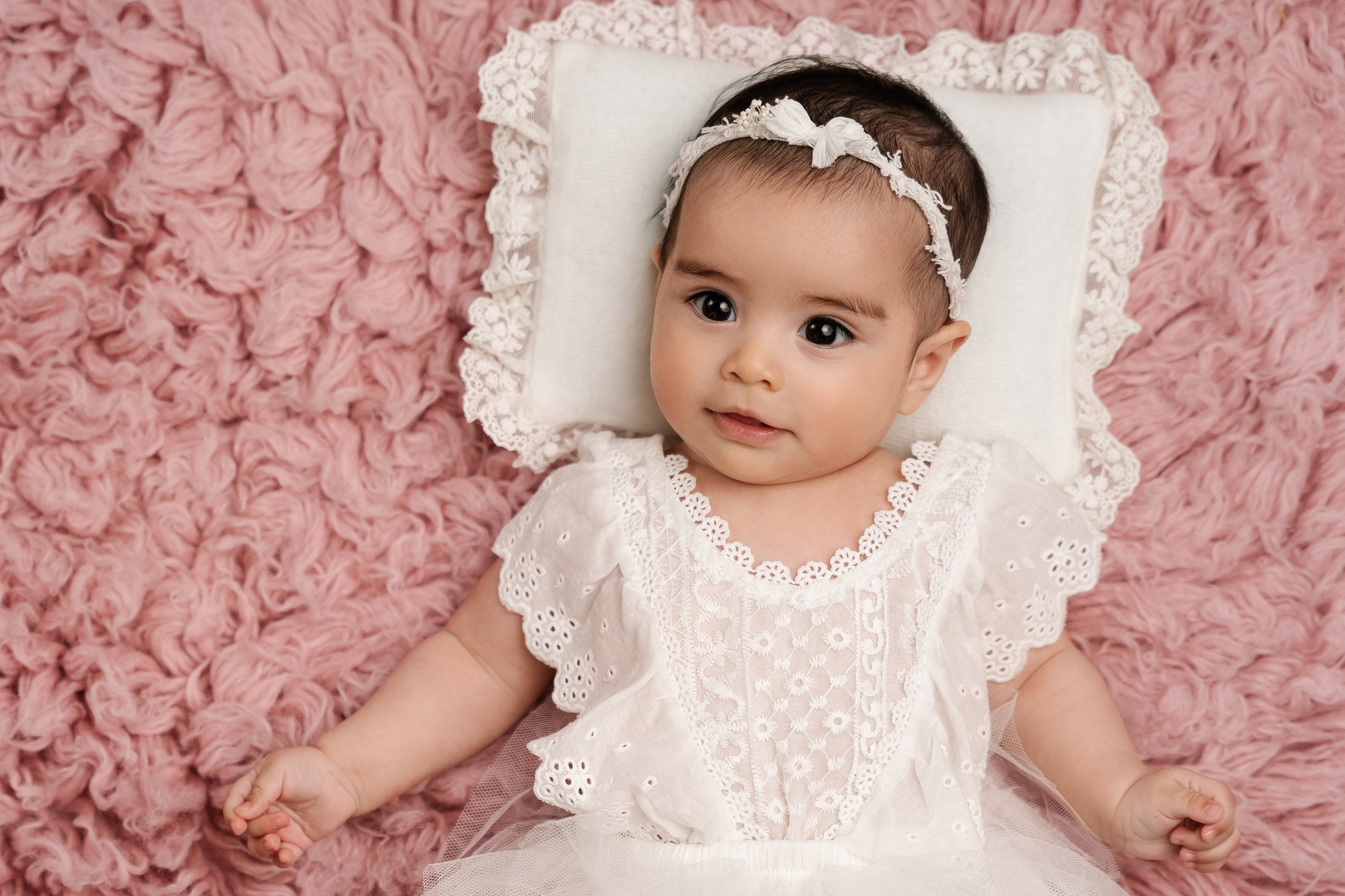 A studio milestone session for 5 months old baby Alejandra and her beautiful family❤️. Newborn and family photographer. Hills District. Sydney